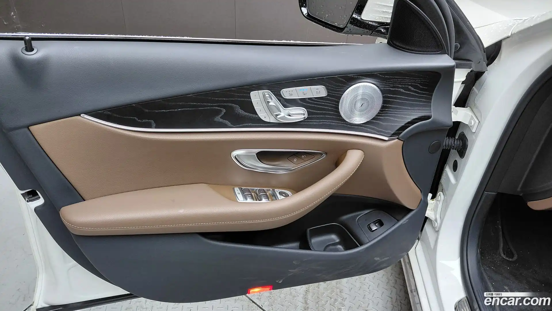 E-Class Mercedes-Benz 2019.11-INNER-035