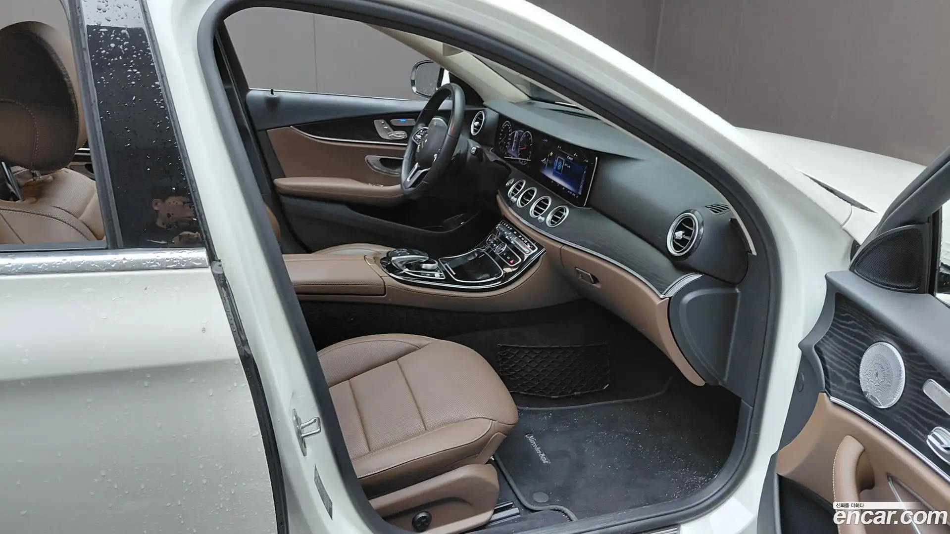E-Class Mercedes-Benz 2019.11-INNER-036