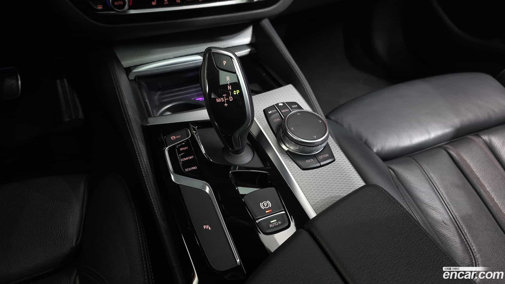 5-Series BMW 2017.3-INNER-009