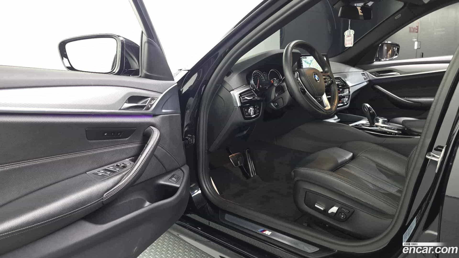 5-Series BMW 2017.3-INNER-010