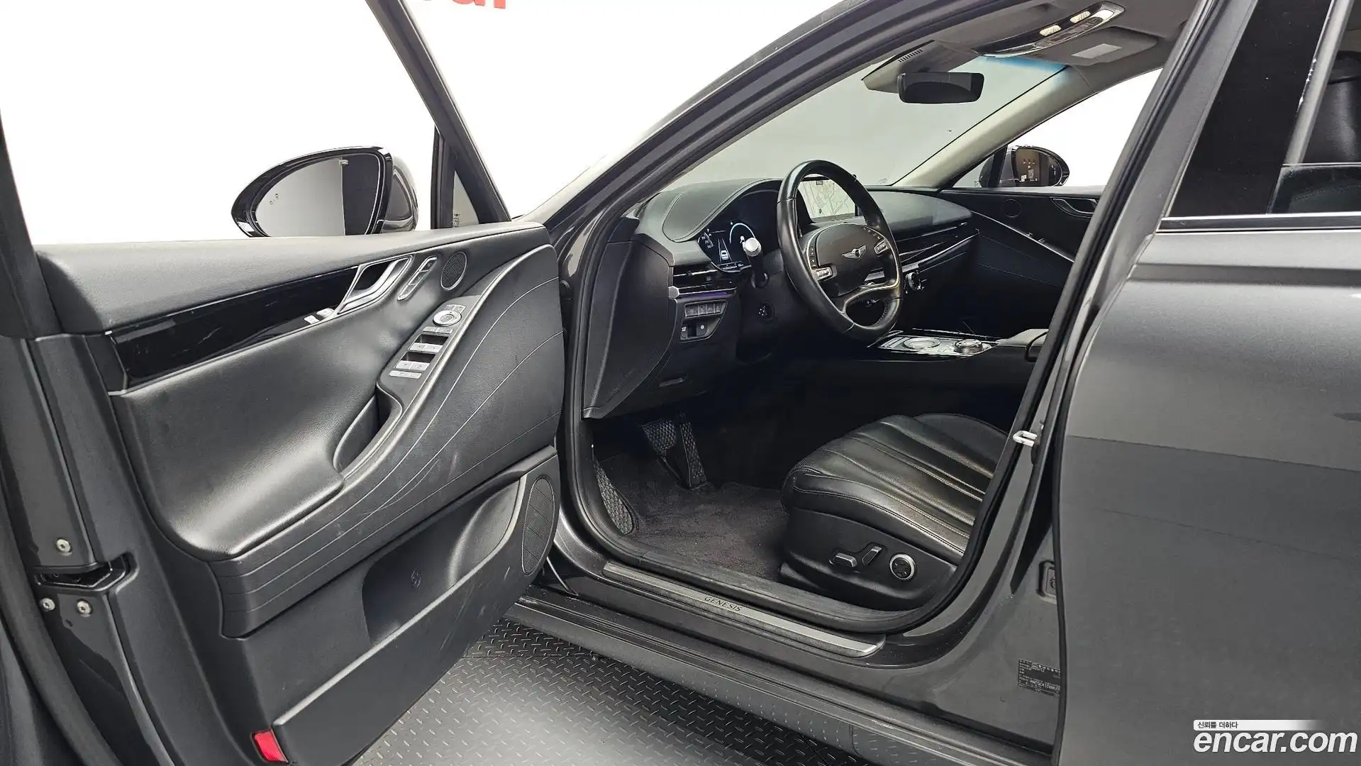 G80 Genesis 2021.0-INNER-010