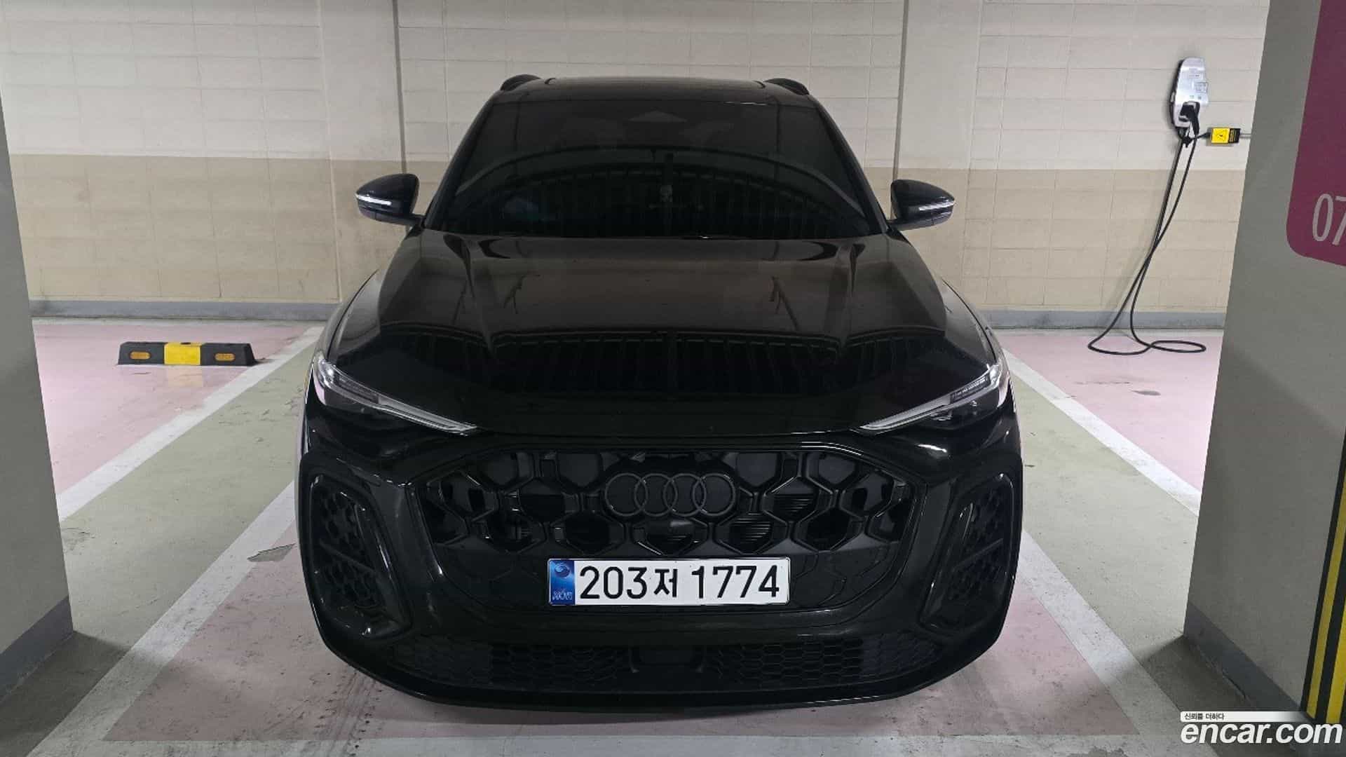 Q5 Audi 2025.11-OUTER-003