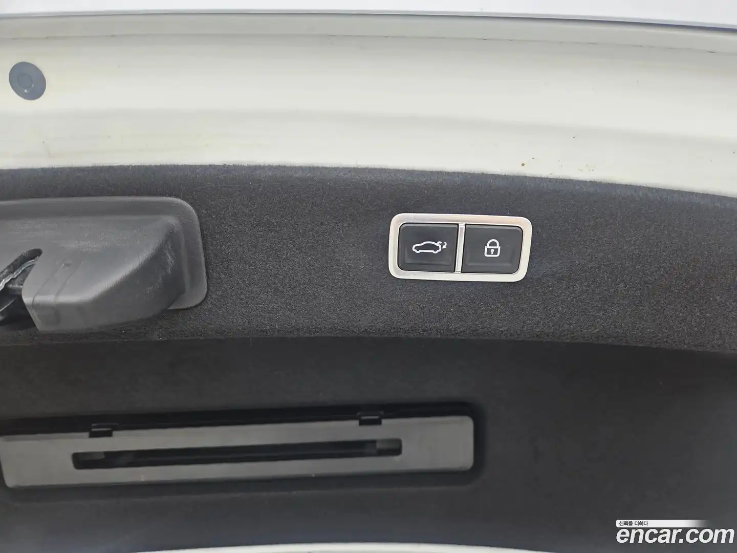 G80 Genesis 2022.1-INNER-007
