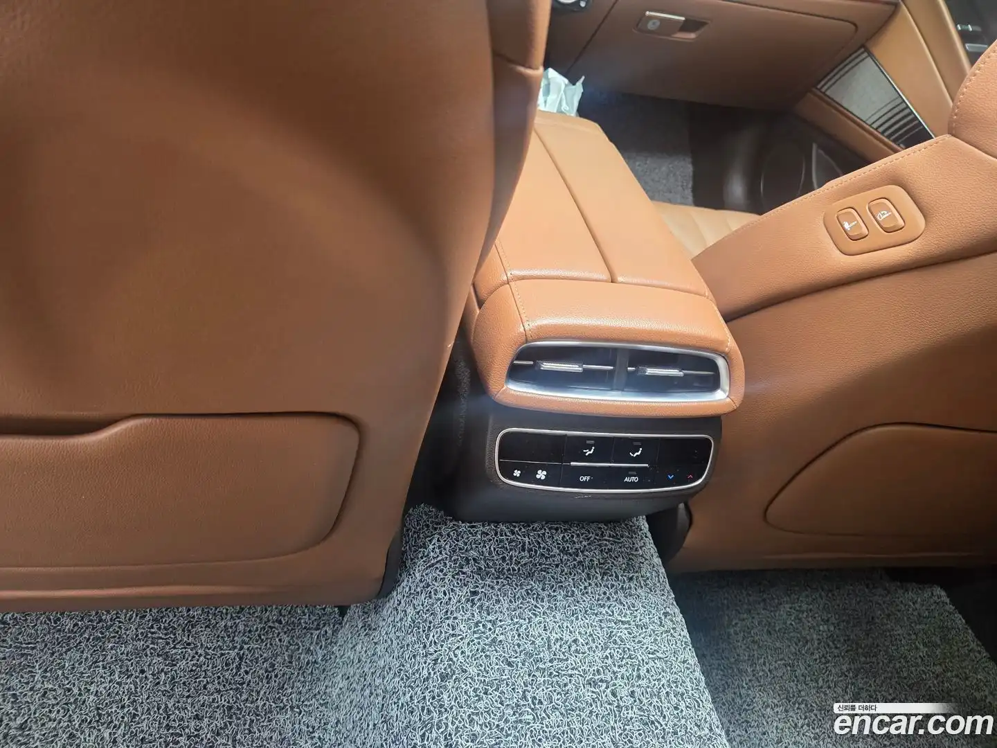 G80 Genesis 2022.1-INNER-010
