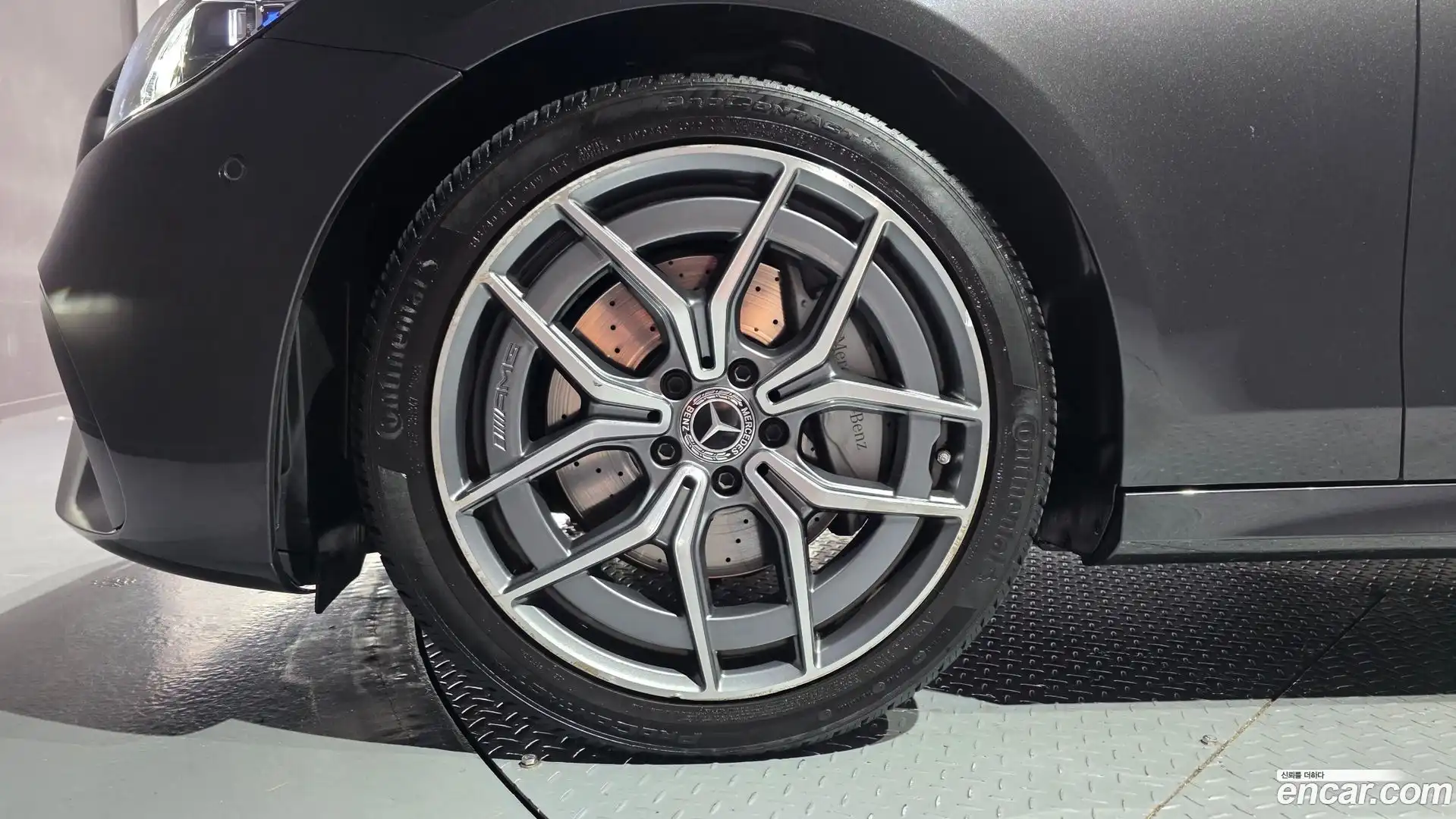 E-Class Mercedes-Benz 2022.2-OUTER-005