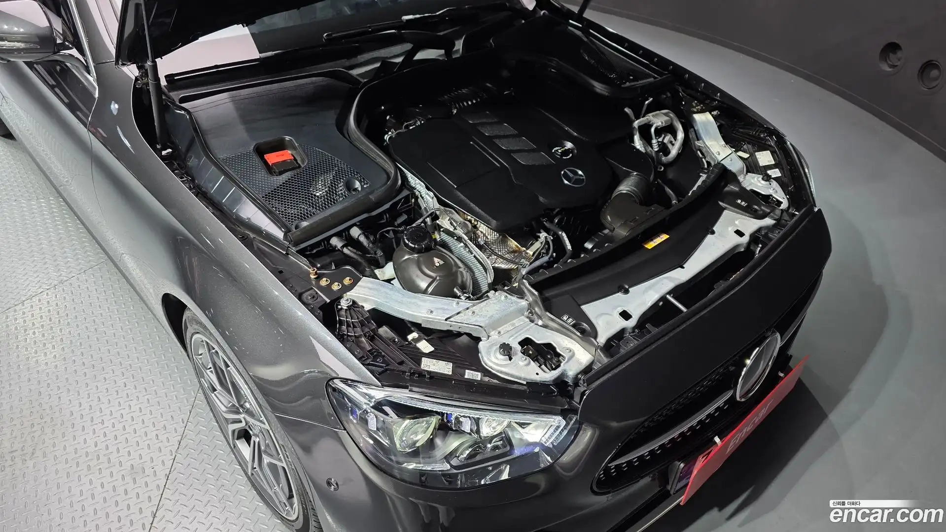 E-Class Mercedes-Benz 2022.2-OUTER-006