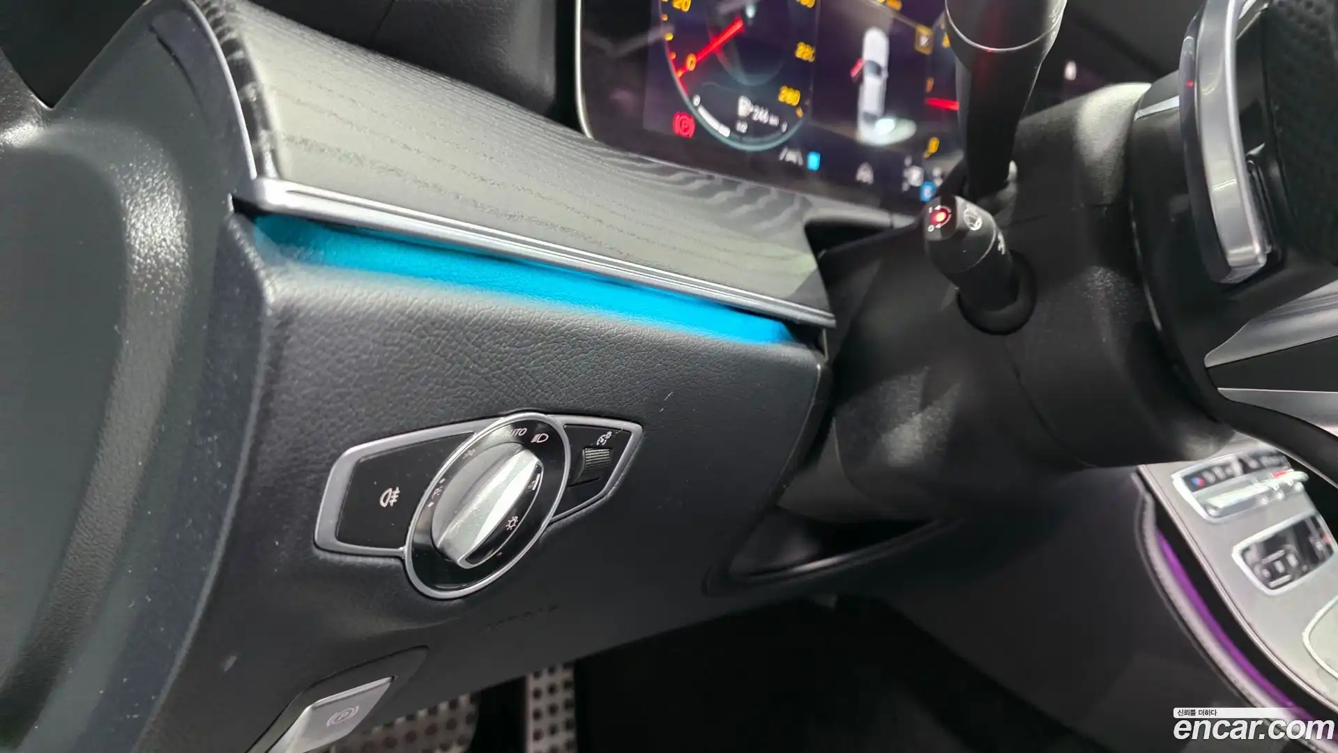 E-Class Mercedes-Benz 2022.2-OPTION-016