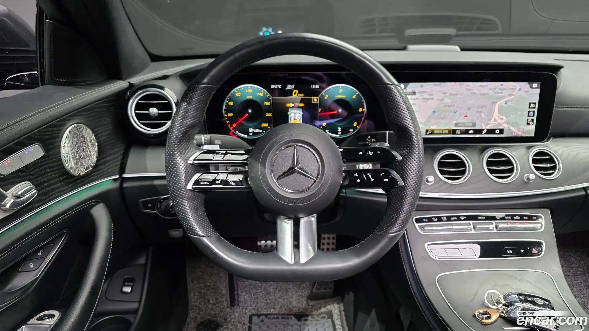 E-Class Mercedes-Benz 2022.2-OPTION-017