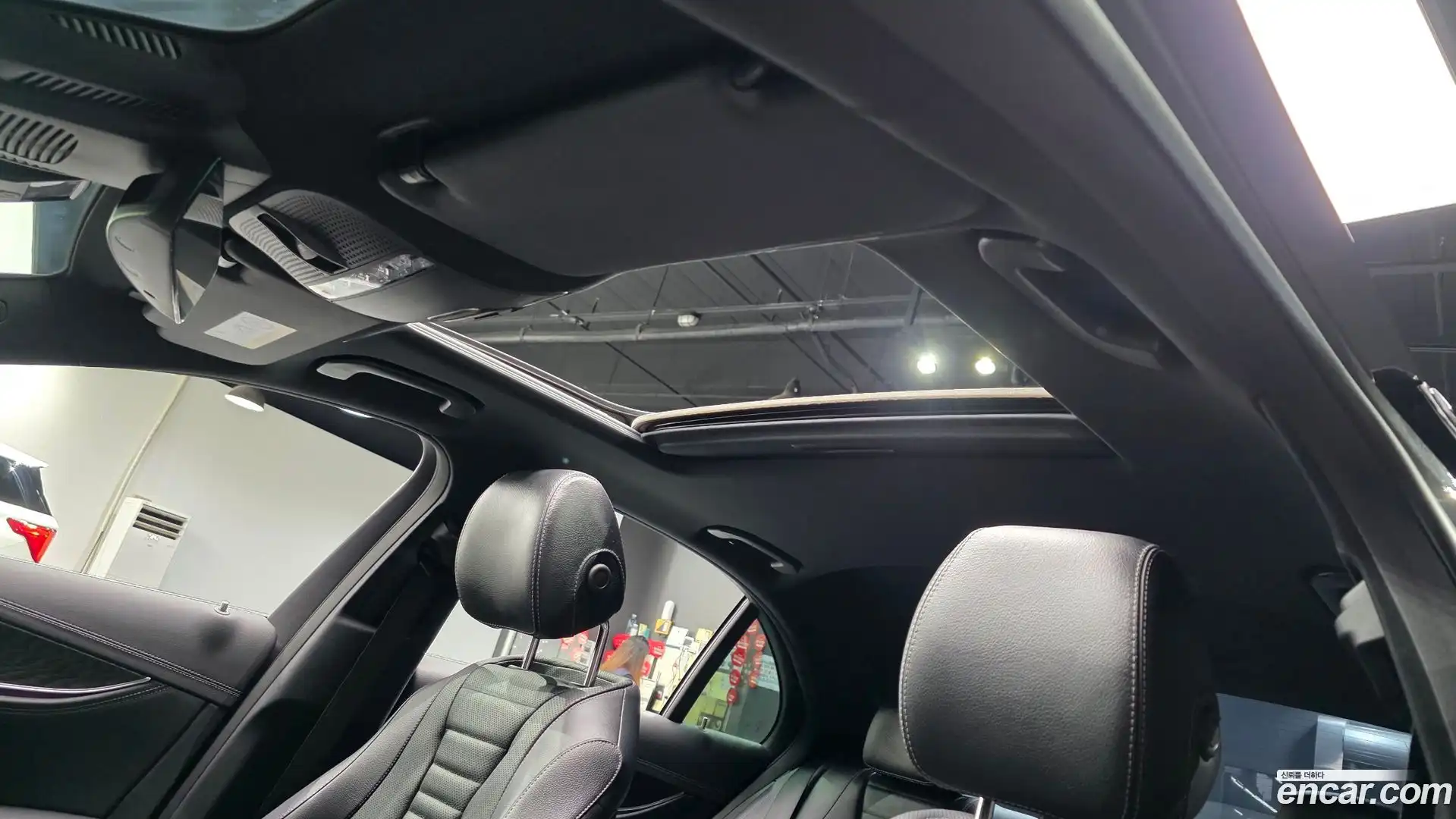 E-Class Mercedes-Benz 2022.2-OPTION-024
