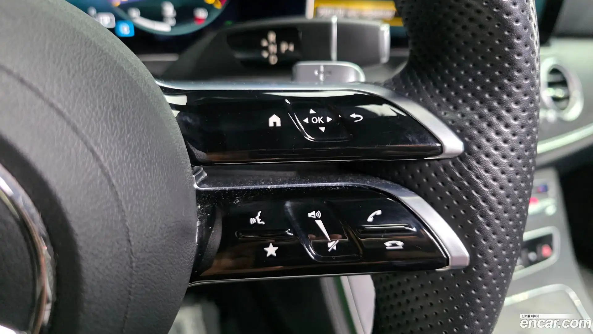 E-Class Mercedes-Benz 2022.2-OPTION-045