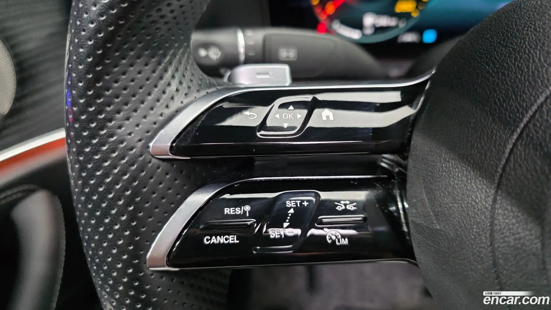 E-Class Mercedes-Benz 2022.2-OPTION-046