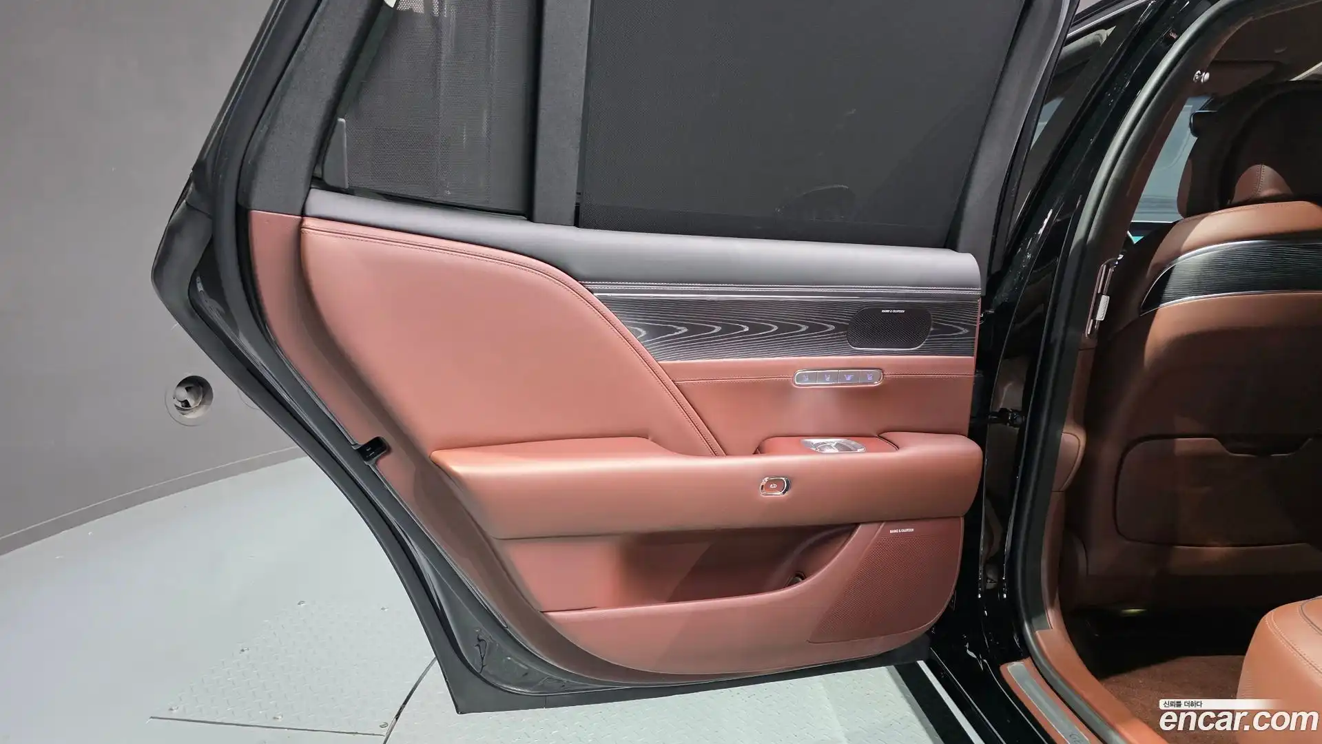 G90 Genesis 2022.7-INNER-035