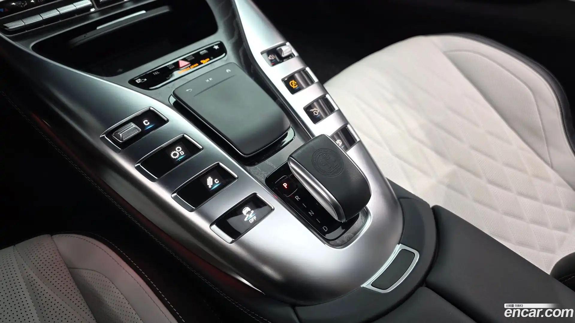 AMG GT Mercedes-Benz 2022.4-INNER-009