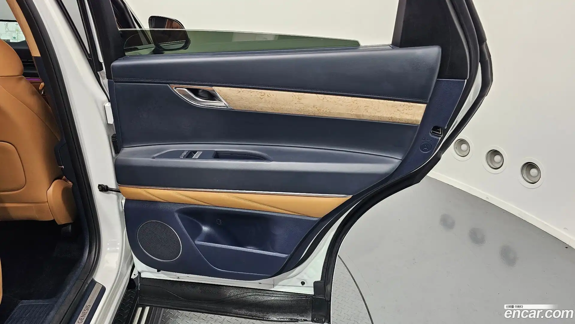 GV80 Genesis 2023.0-INNER-035