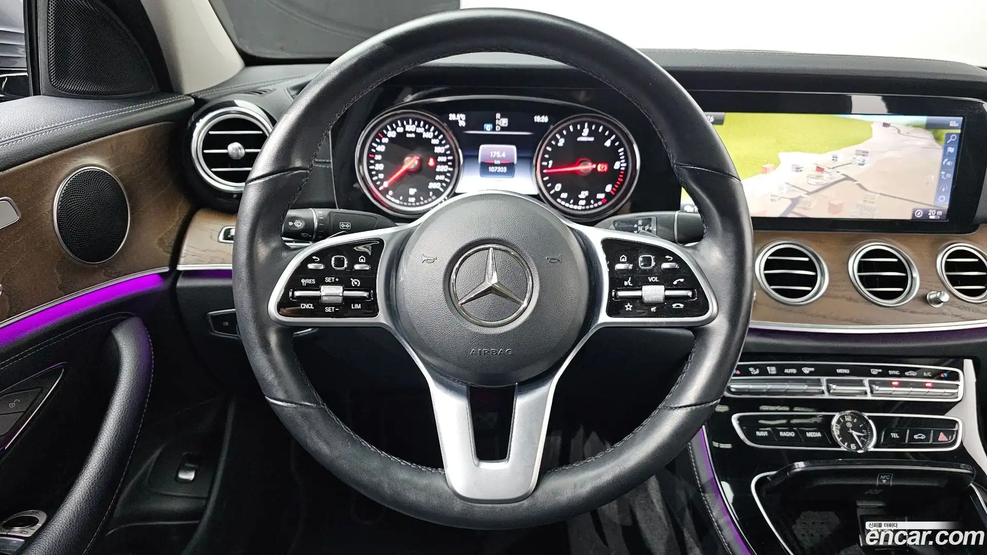E-Class Mercedes-Benz 2019.5-OPTION-018