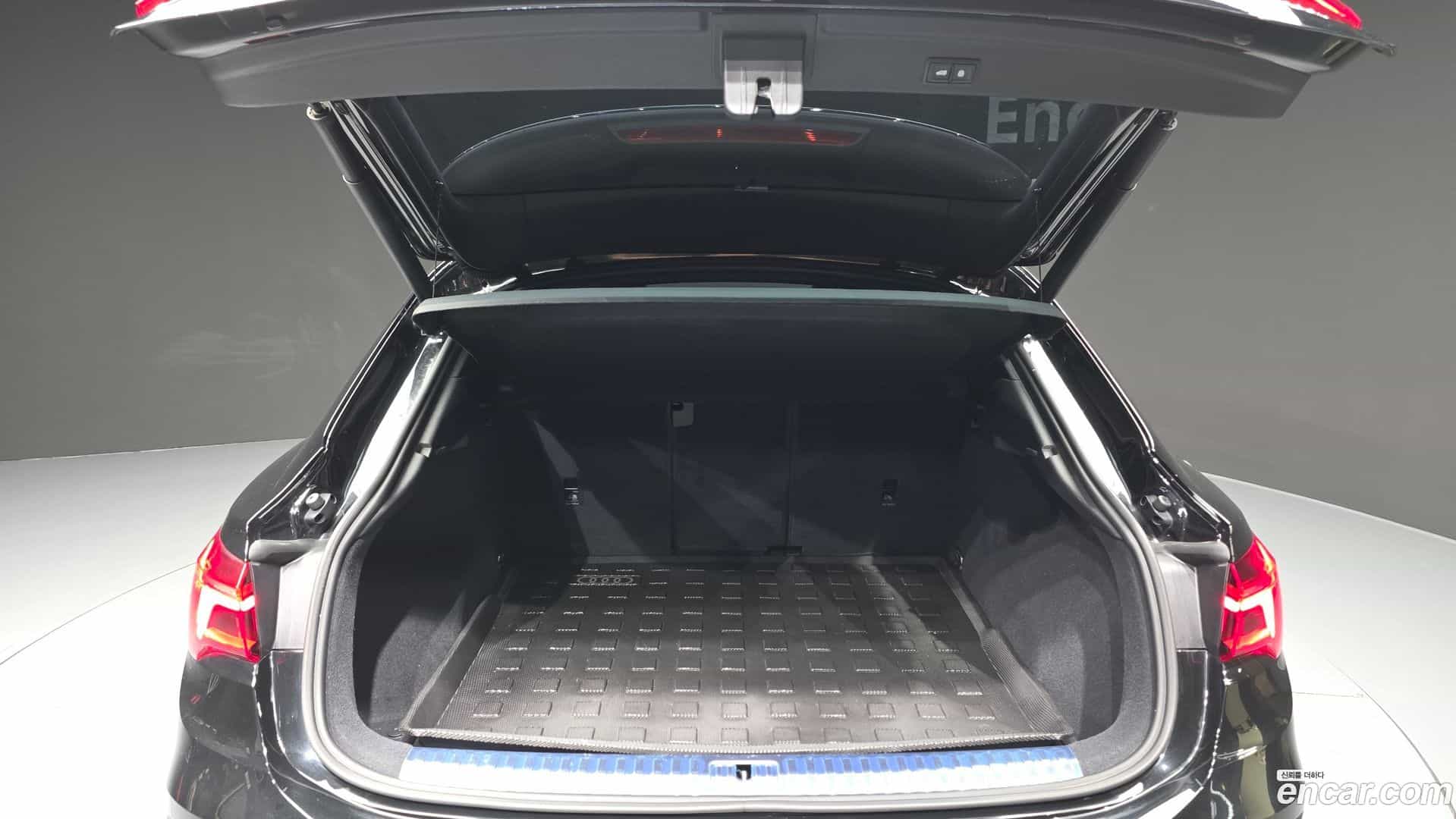 Q3 Audi 2020.6-OPTION-024