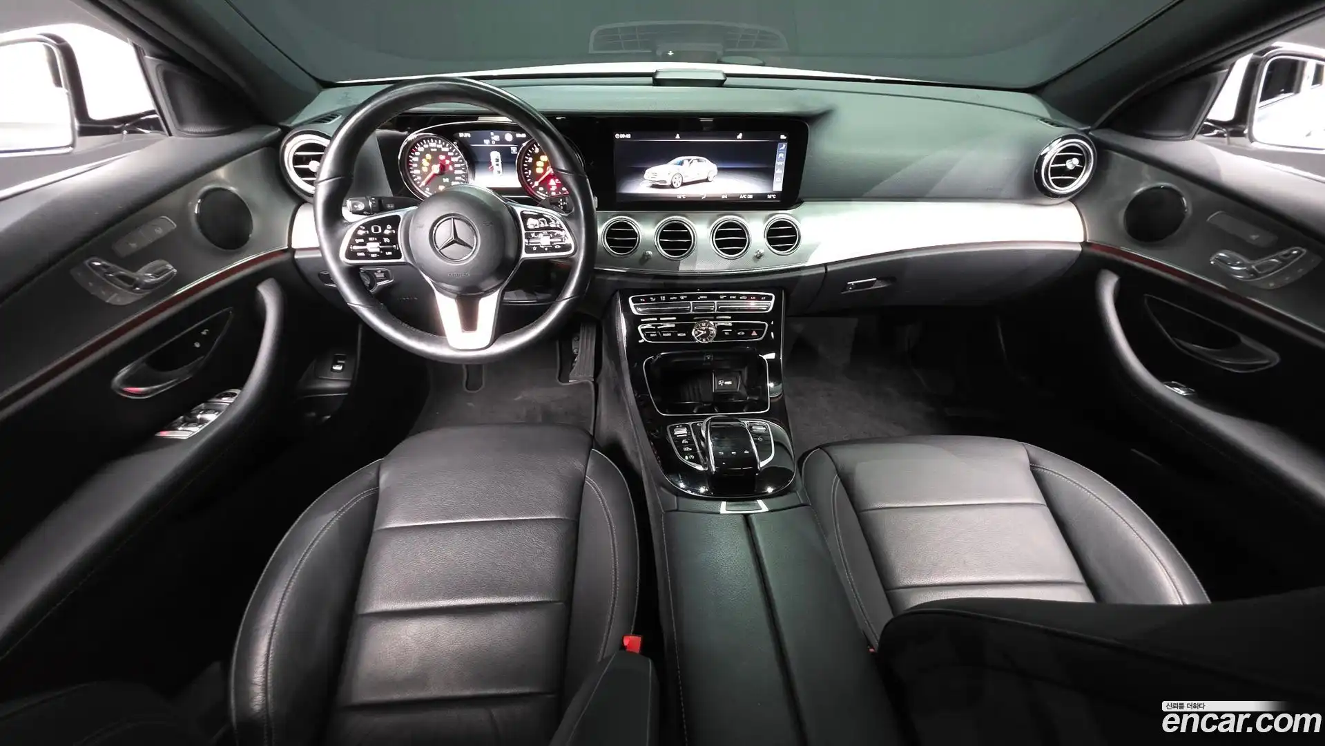 E-Class Mercedes-Benz 2018.9-INNER-007