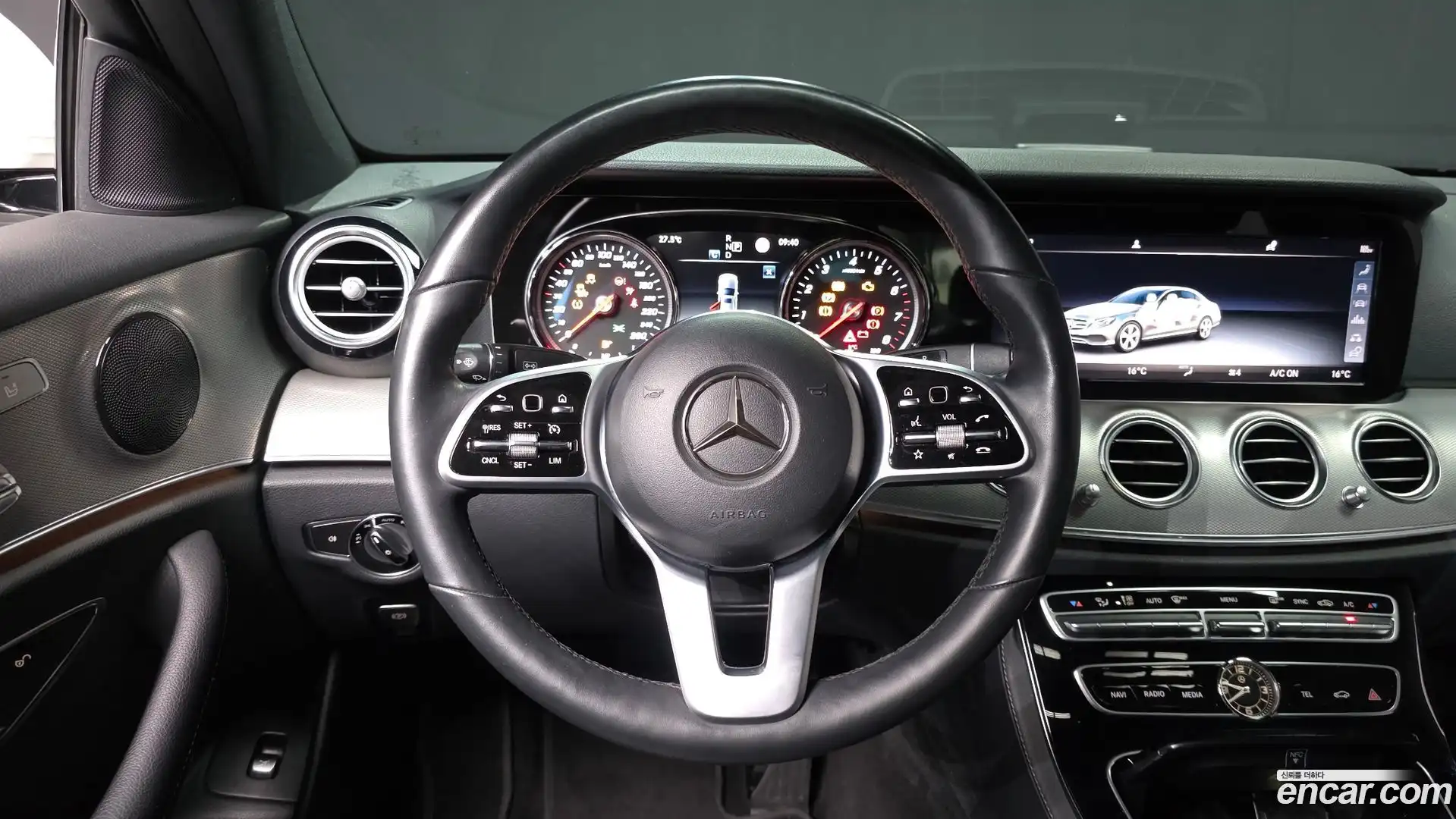 E-Class Mercedes-Benz 2018.9-OPTION-017