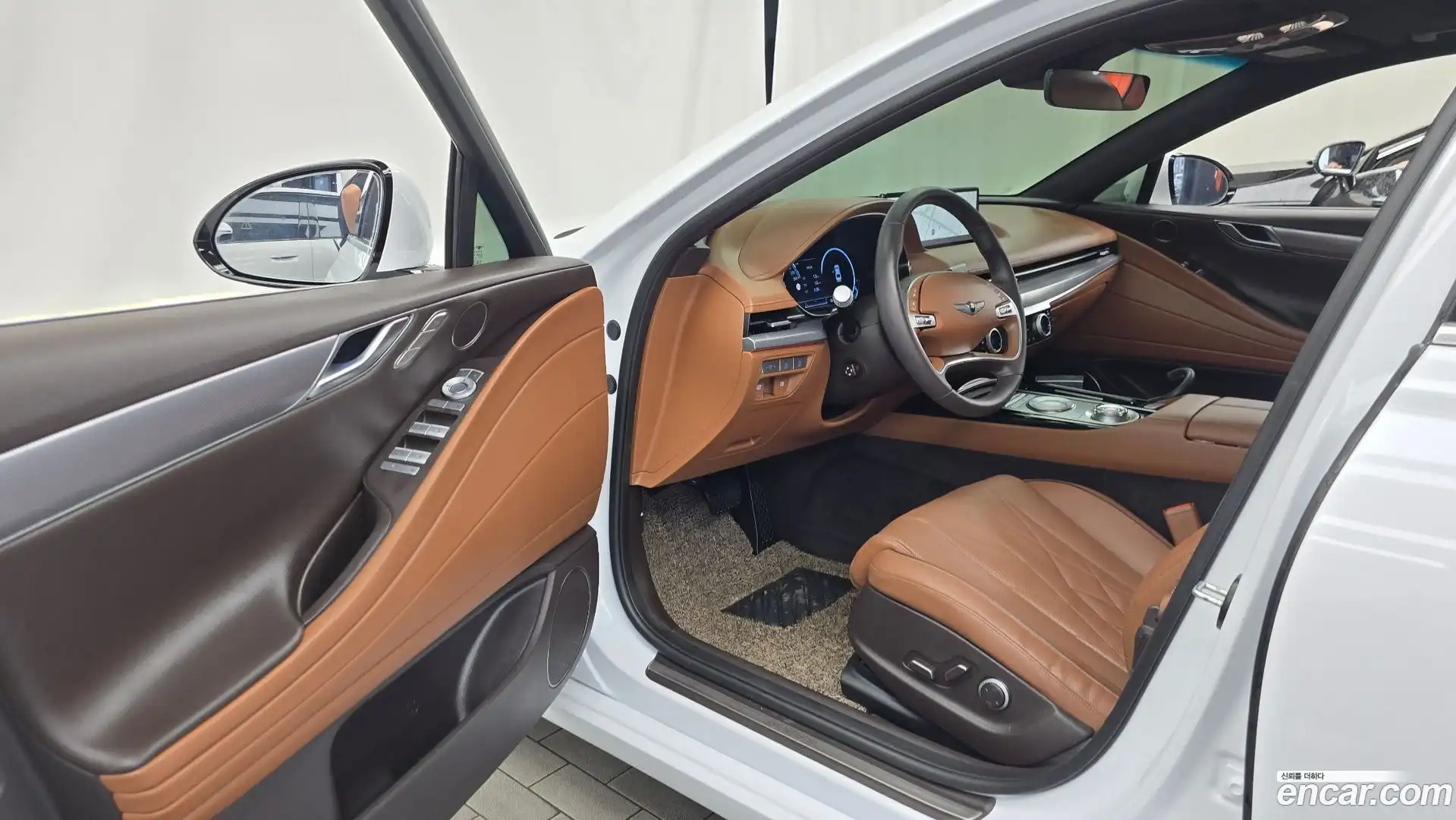 G80 Genesis 2022.9-INNER-010