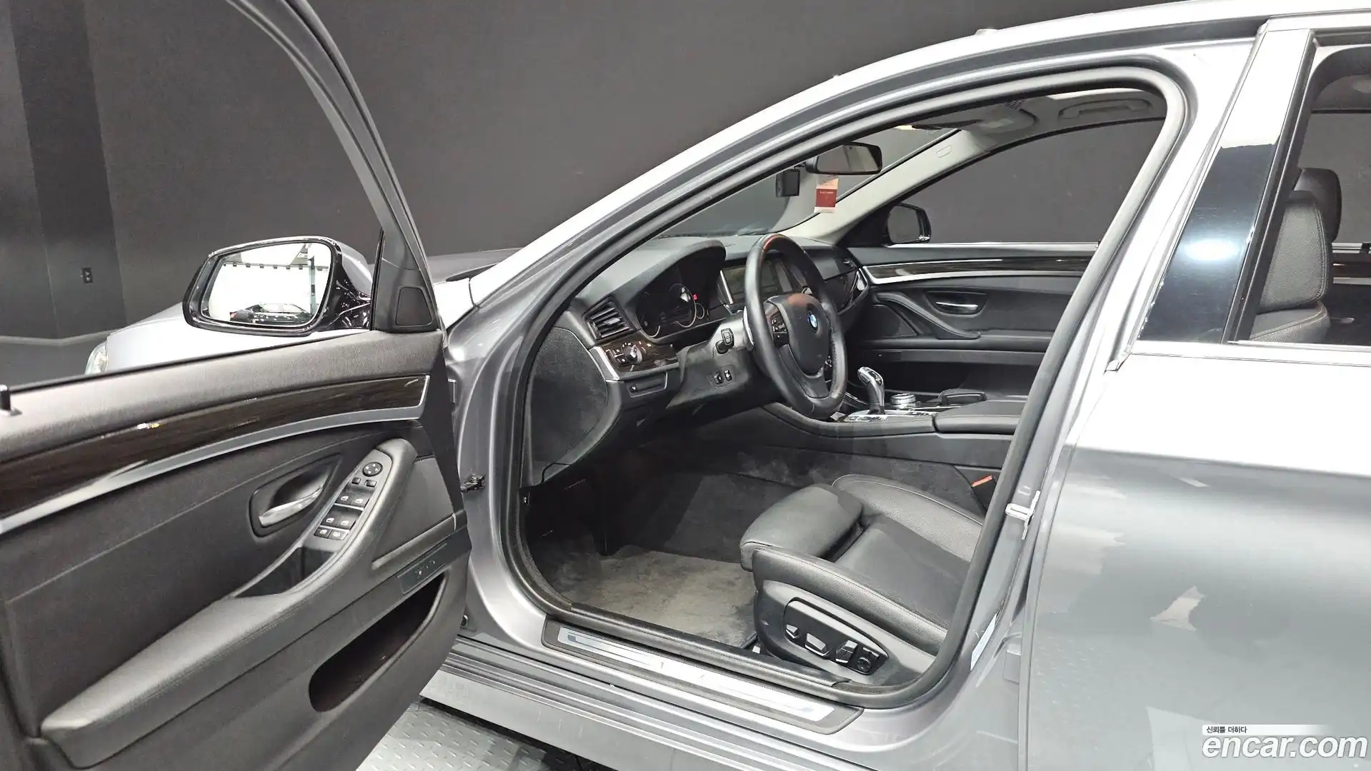 5-Series BMW 2016.1-INNER-010