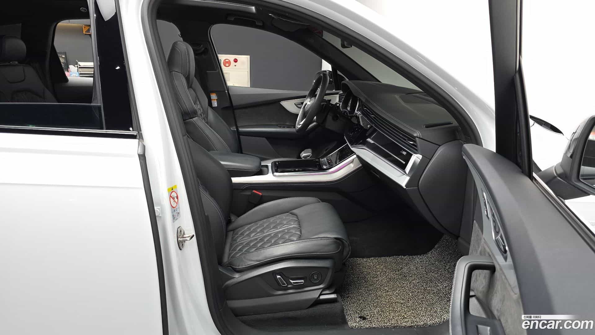 Q7 Audi 2022.4-OPTION-015