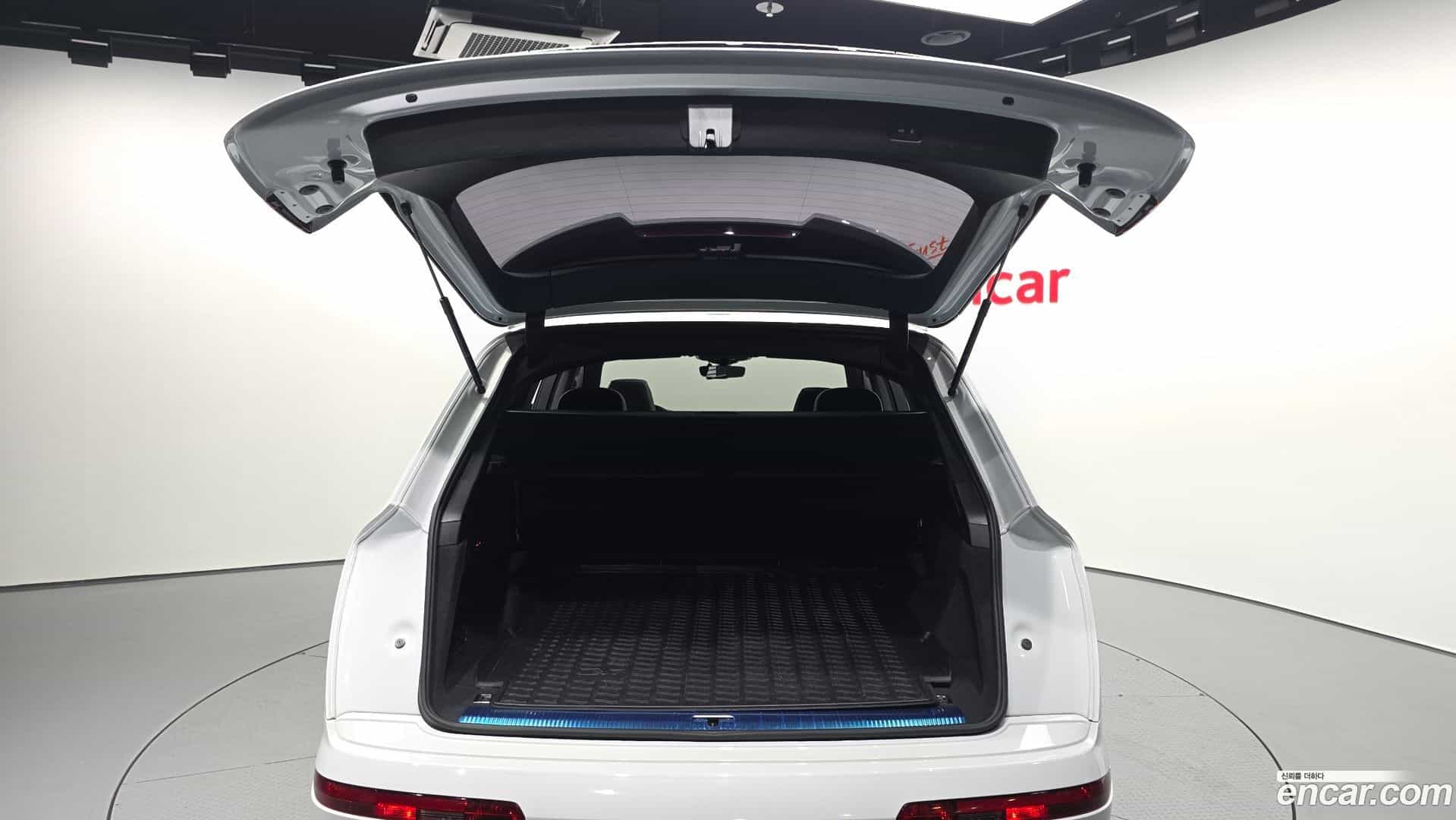 Q7 Audi 2022.4-OPTION-024