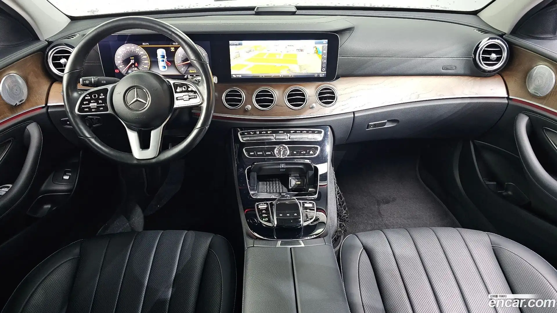 E-Class Mercedes-Benz 2018.9-INNER-007