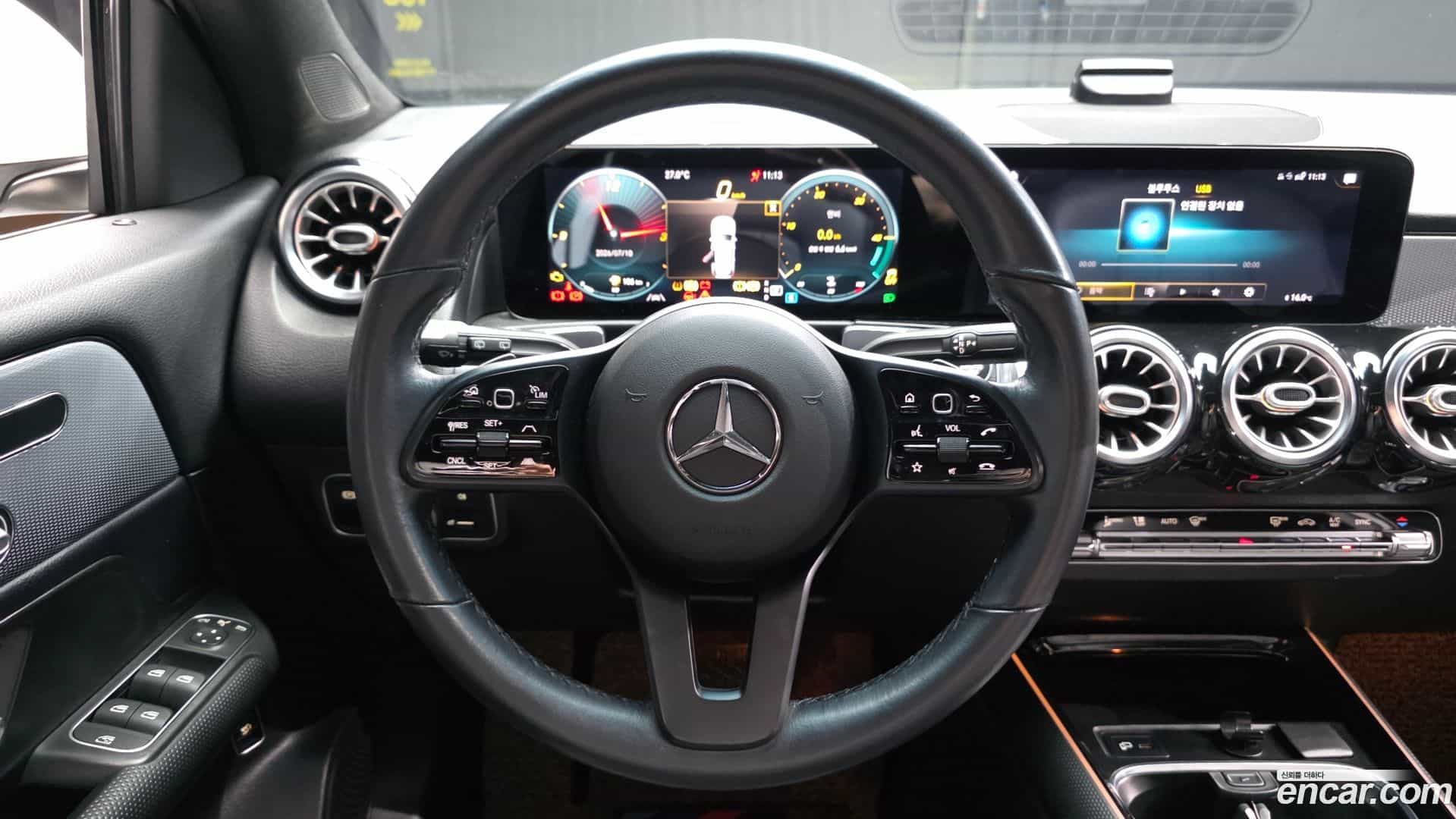 GLB-Class Mercedes-Benz 2021.8-OPTION-017
