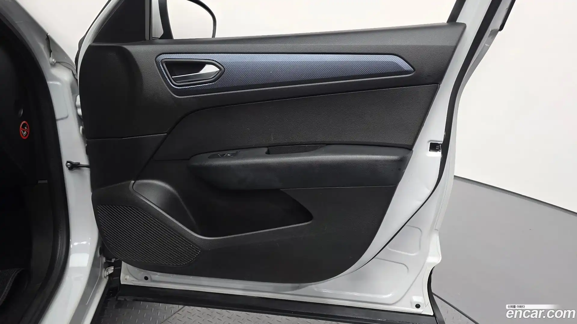 XM3 Renault Korea 2020.10-INNER-034