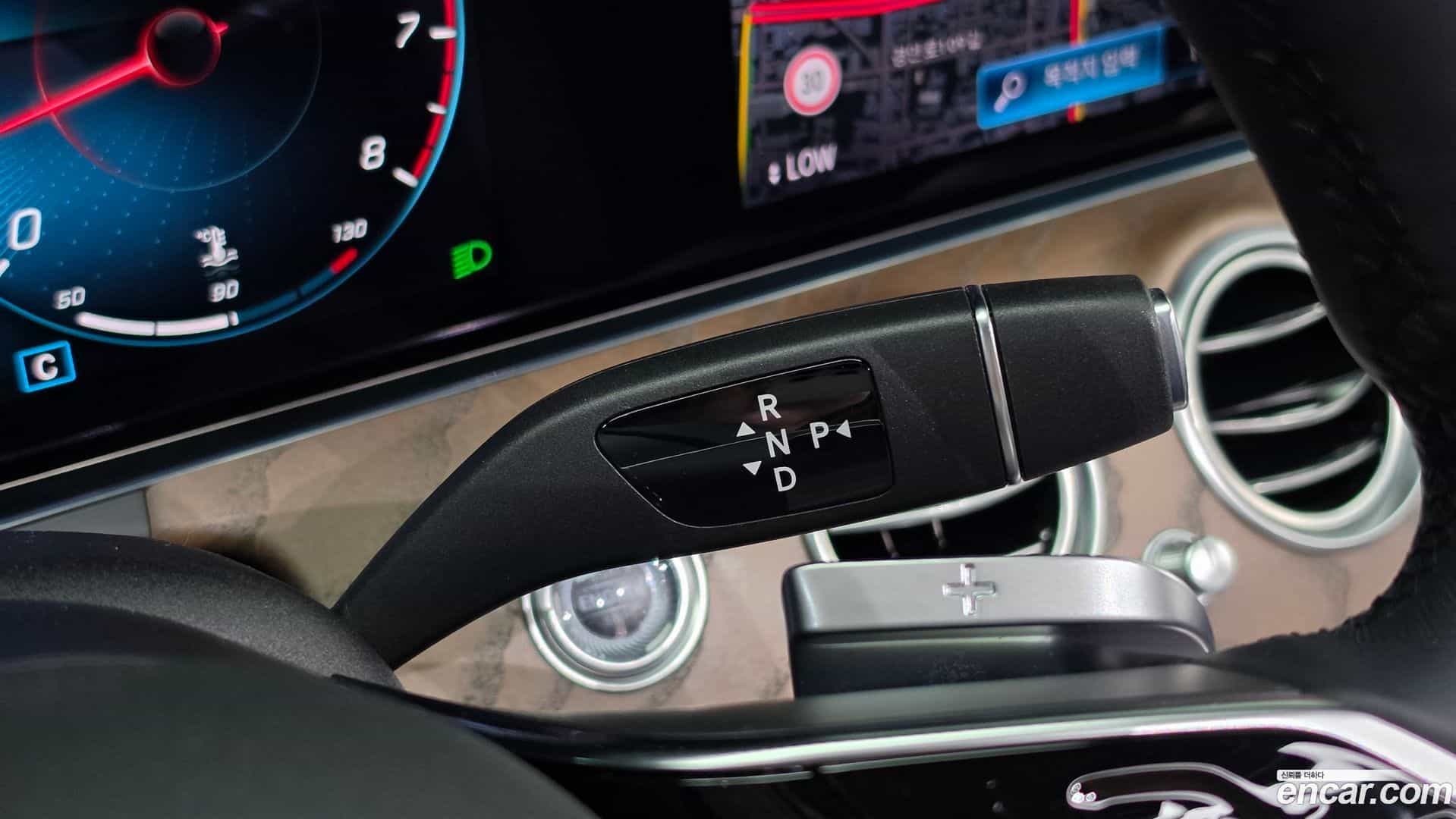 E-Class Mercedes-Benz 2021.7-INNER-009