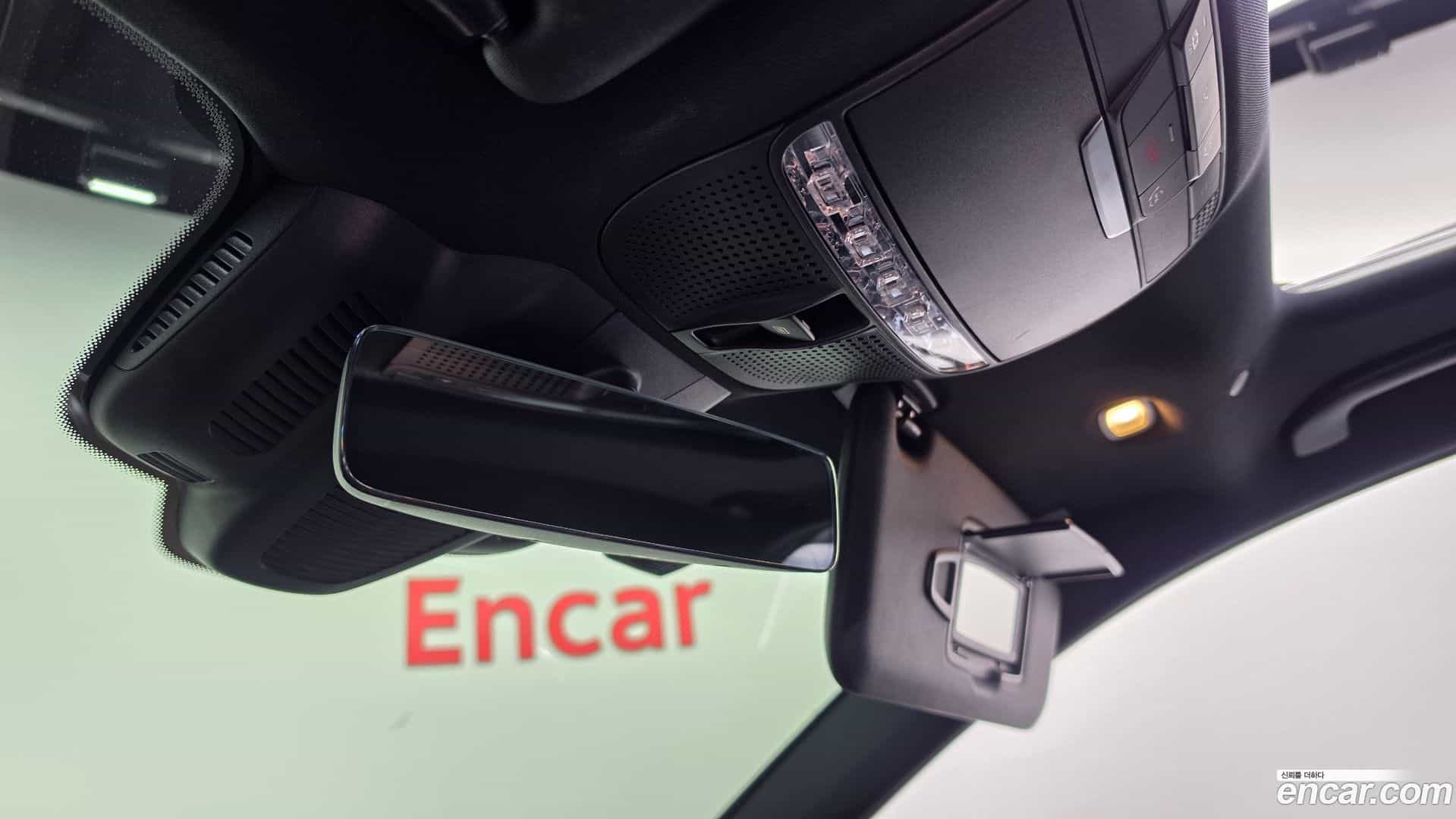 E-Class Mercedes-Benz 2021.7-OPTION-024