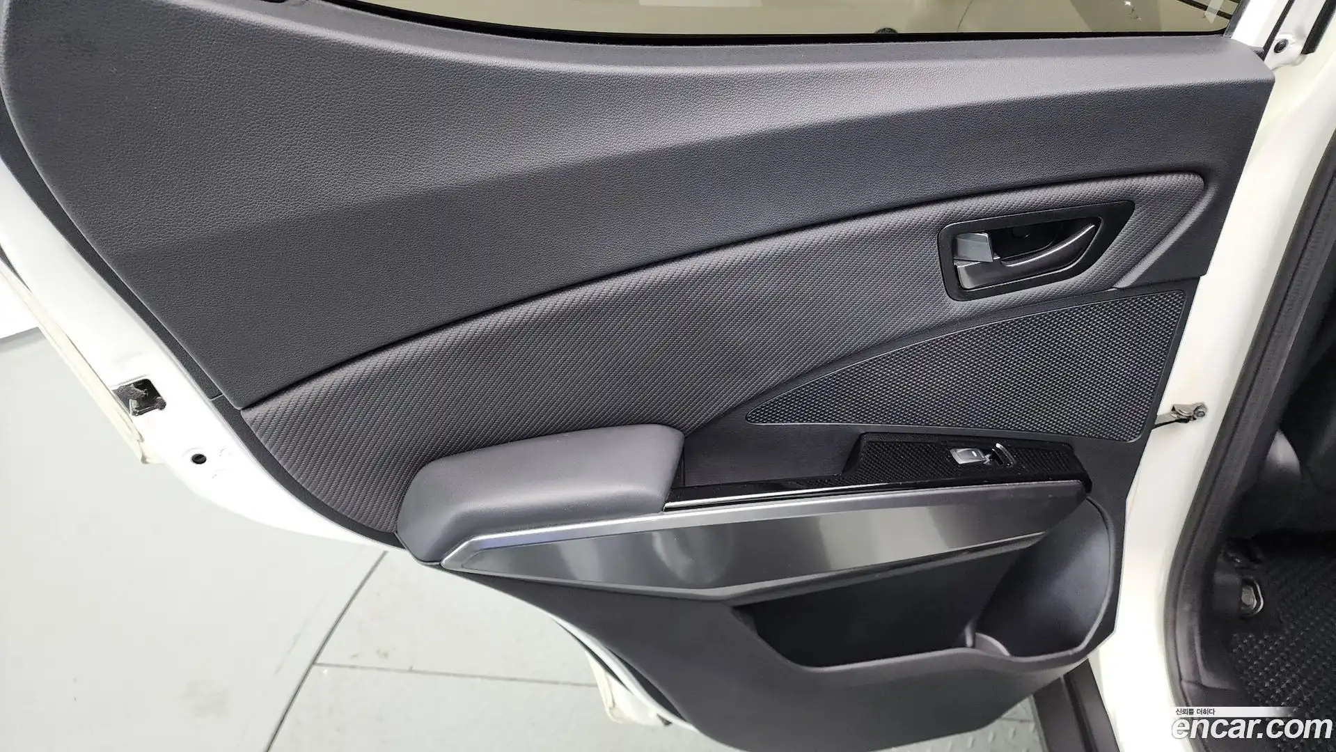 TIBOLI KG Mobility 2021.0-INNER-035