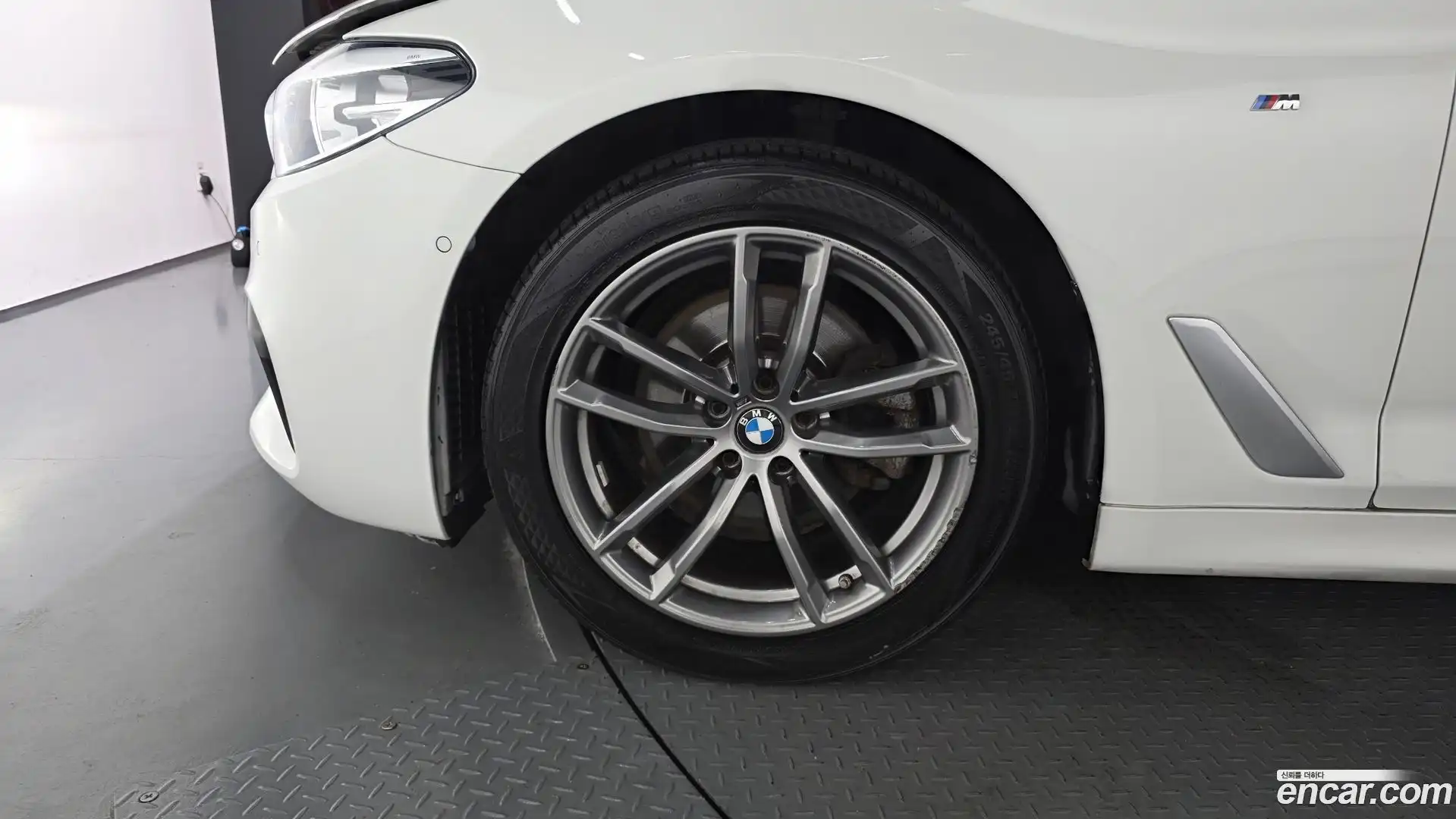 5-Series BMW 2017.11-OUTER-005