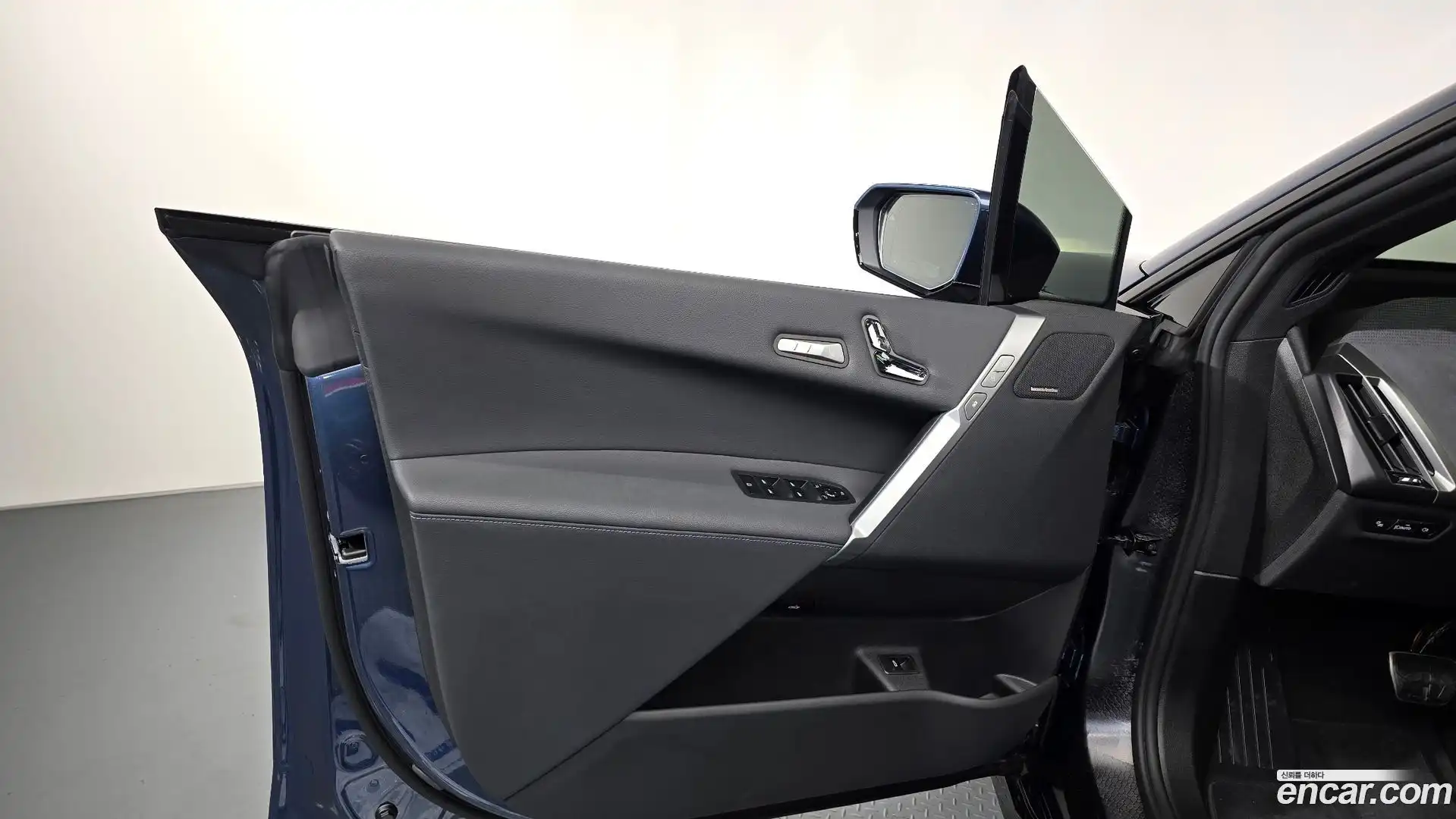 iX BMW 2025.7-INNER-034