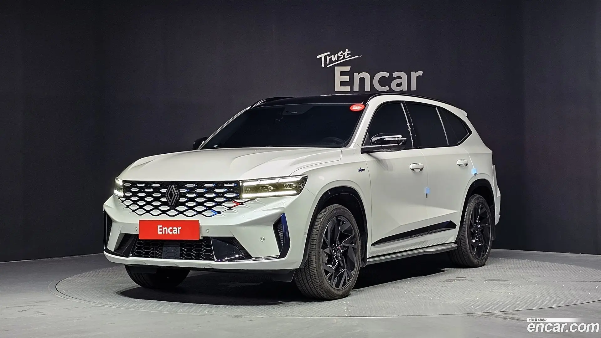 Main__Slider__Photo:Grand Koleos Renault Korea 2025.6-0