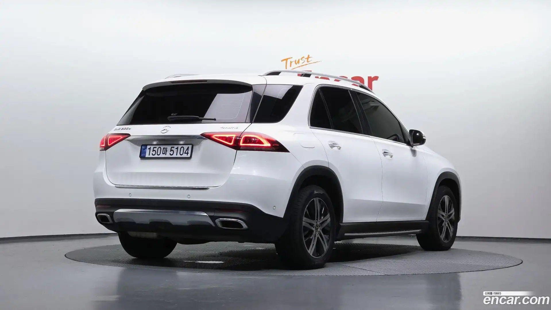 GLE-Class Mercedes-Benz 2019.9-OUTER-002