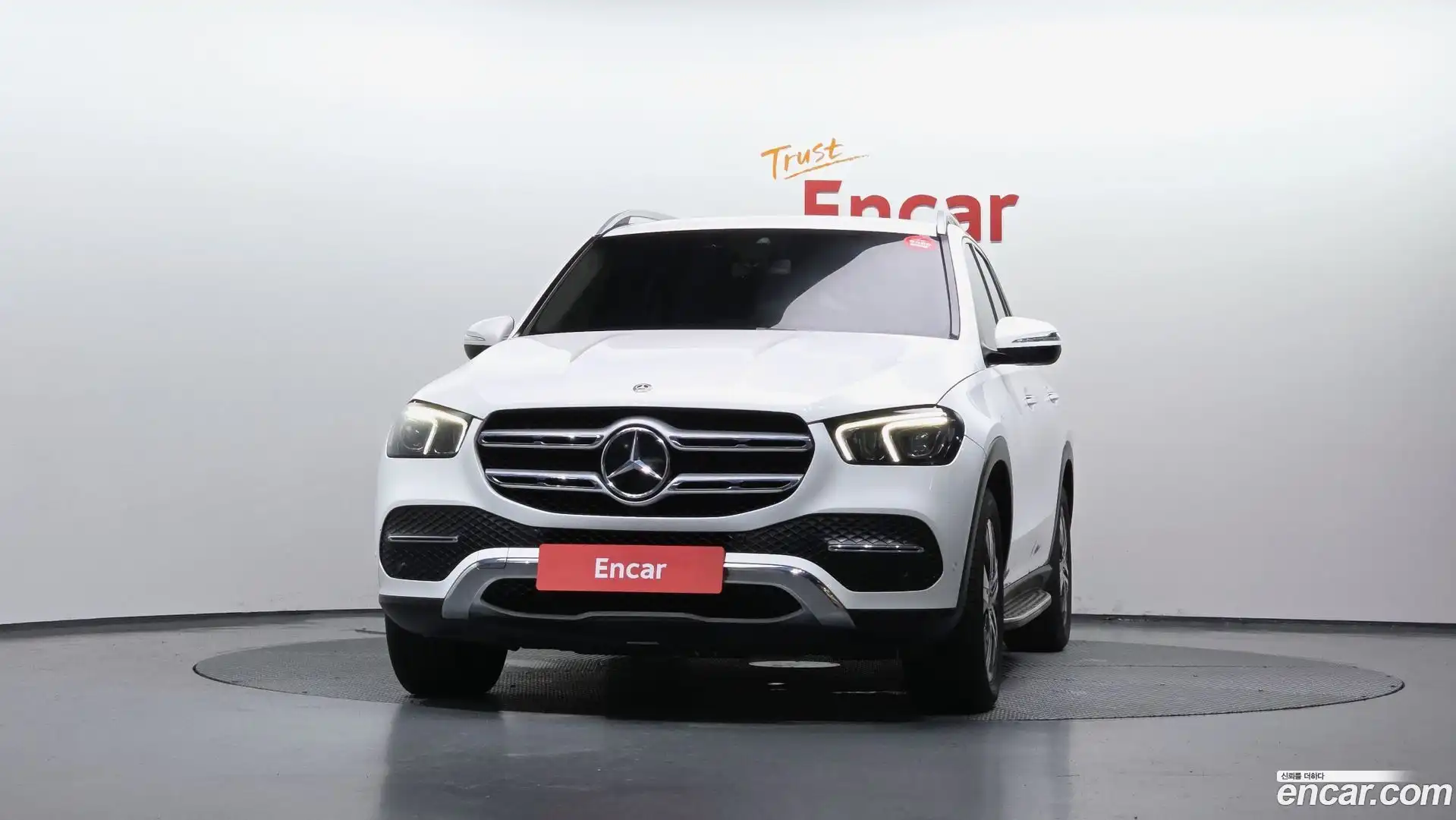GLE-Class Mercedes-Benz 2019.9-OUTER-003
