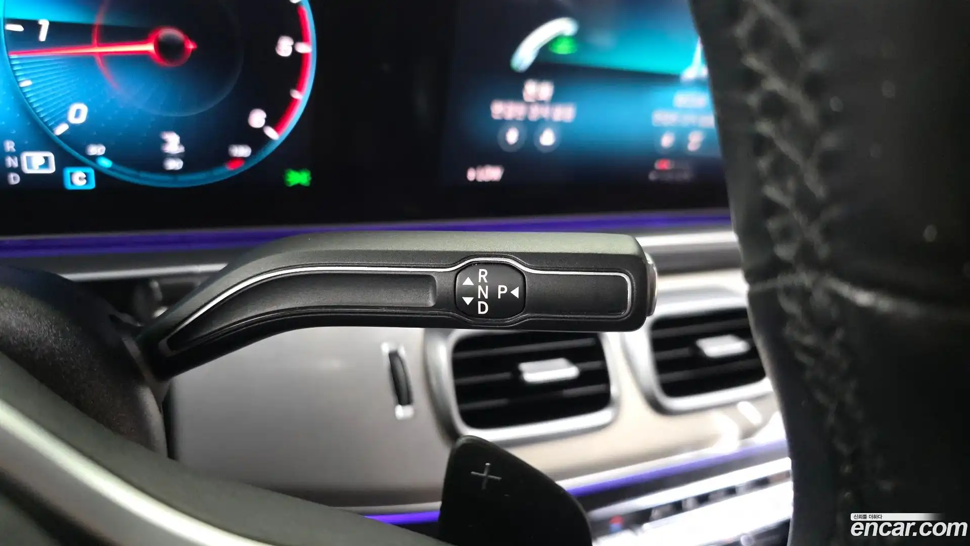 GLE-Class Mercedes-Benz 2019.9-INNER-009