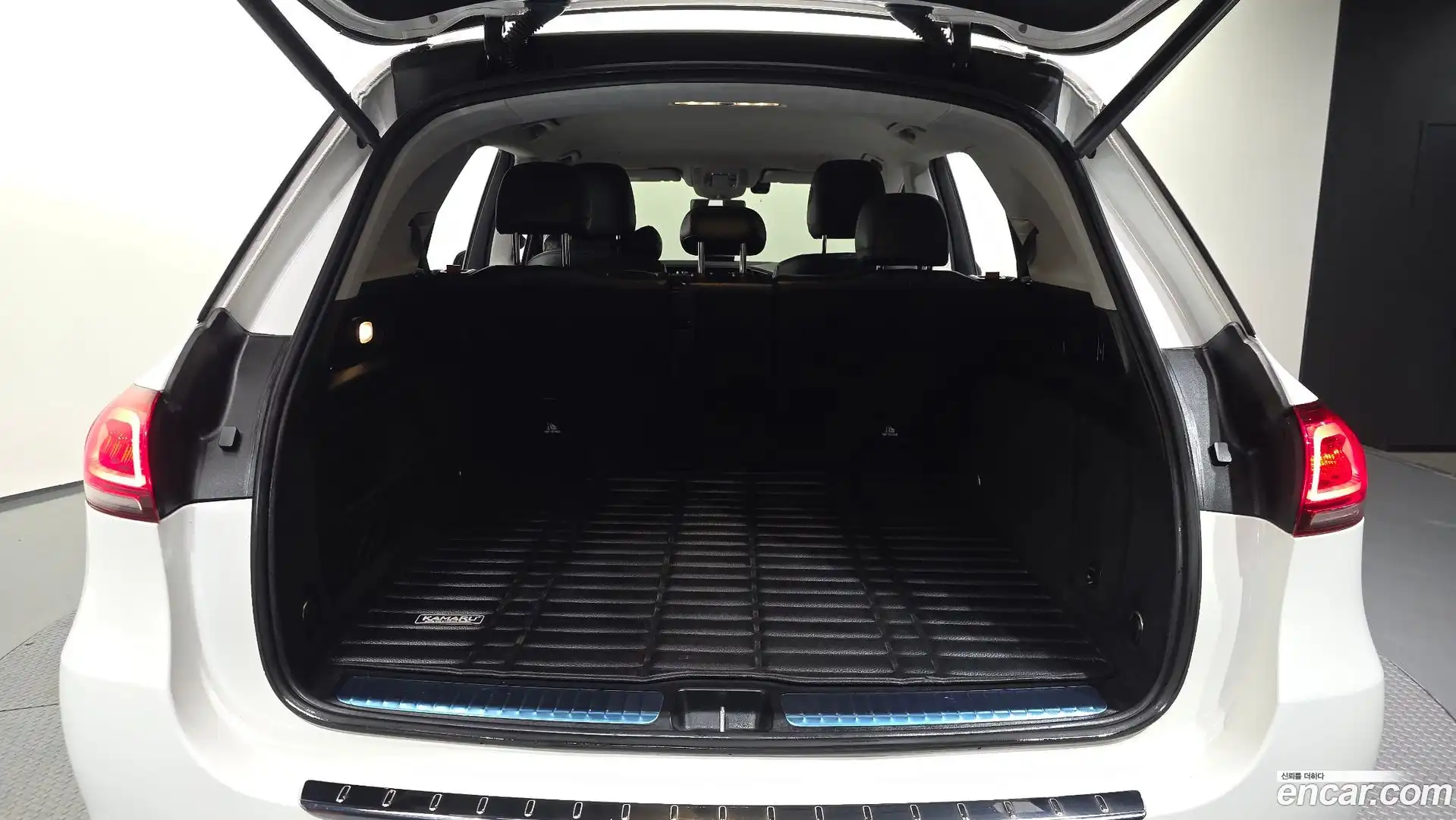 GLE-Class Mercedes-Benz 2019.9-OPTION-024