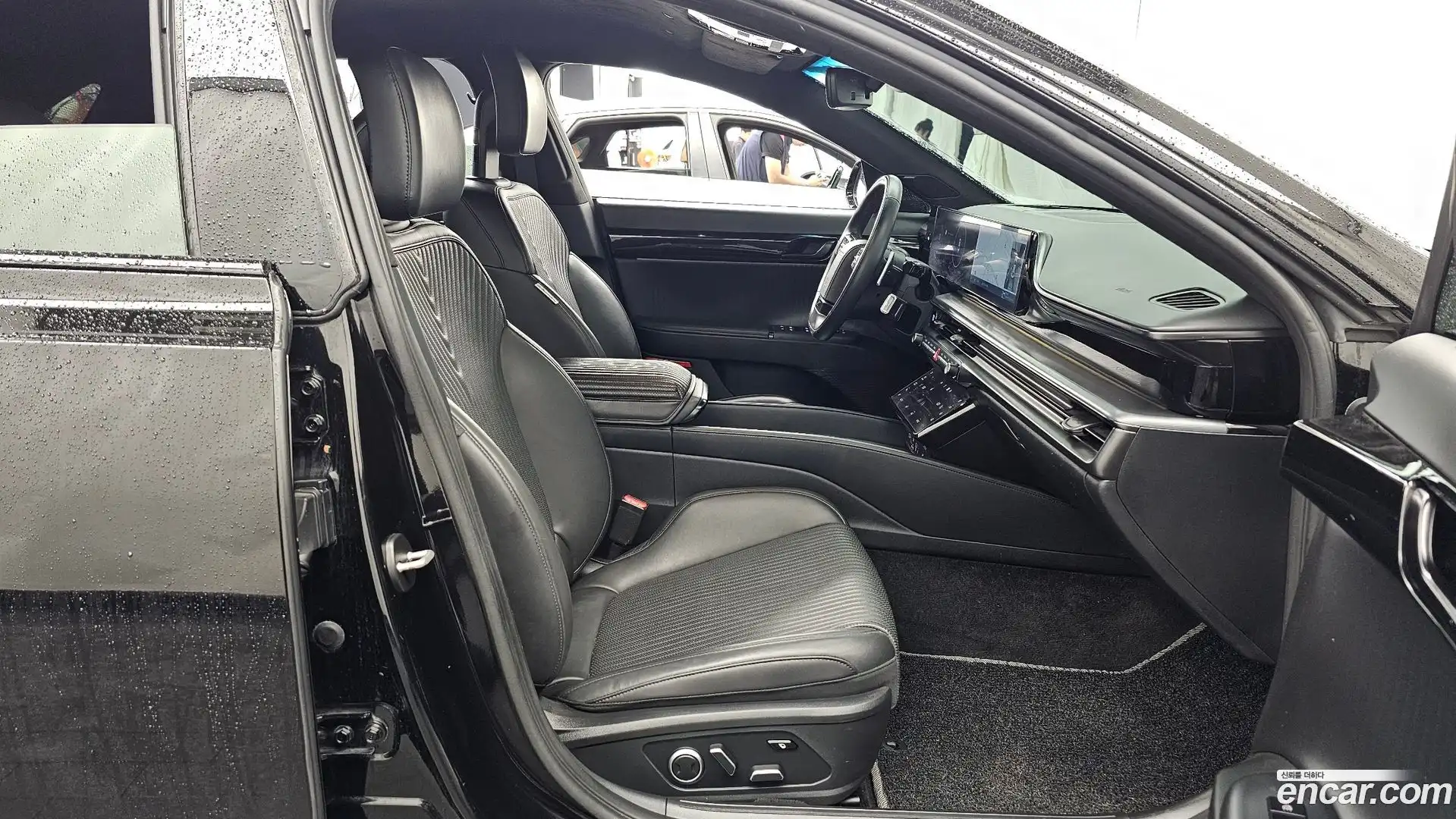 Grandeur Hyundai 2023.8-OPTION-015