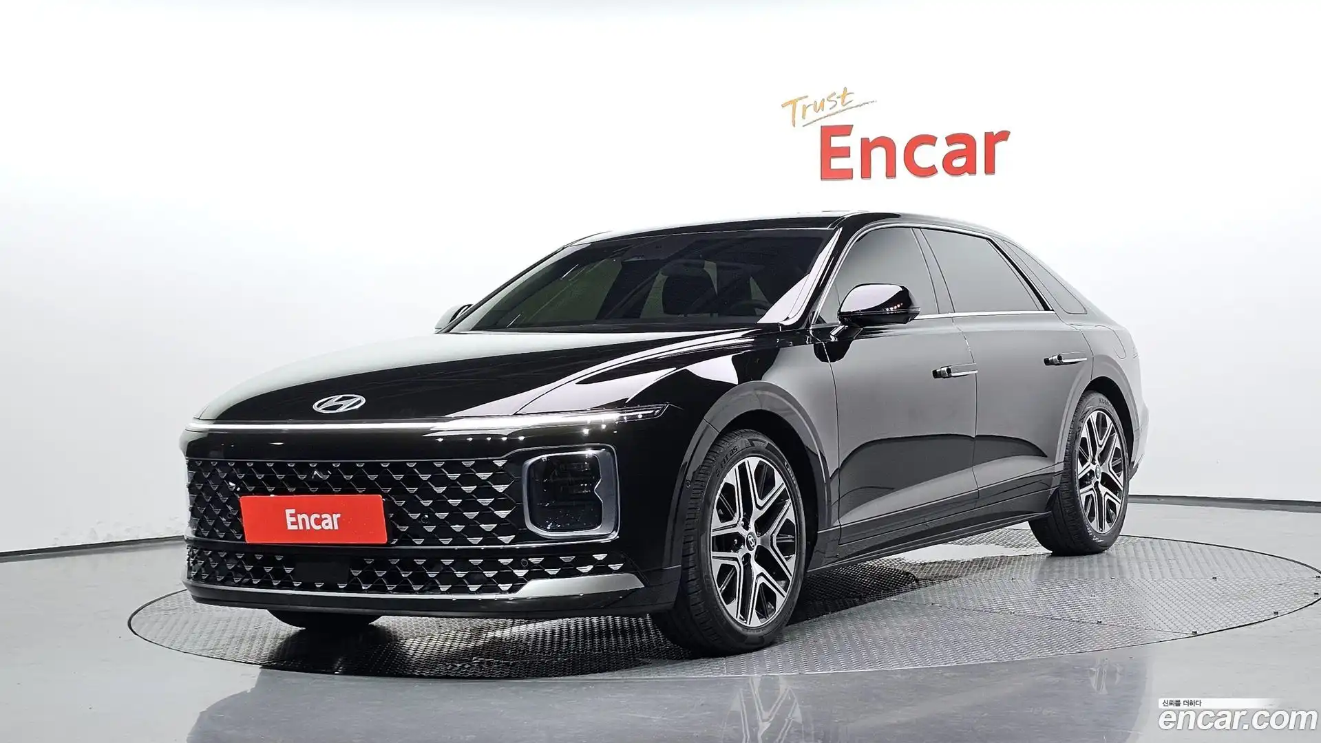 Grandeur Hyundai 2023.3-OUTER-001