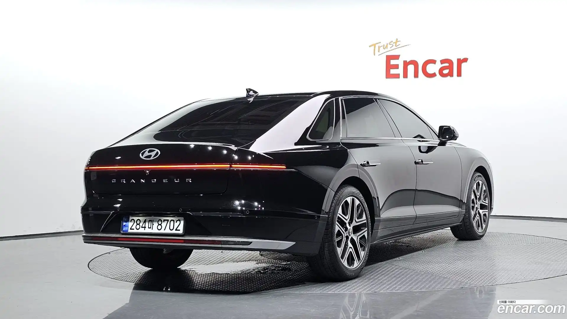 Grandeur Hyundai 2023.3-OUTER-002
