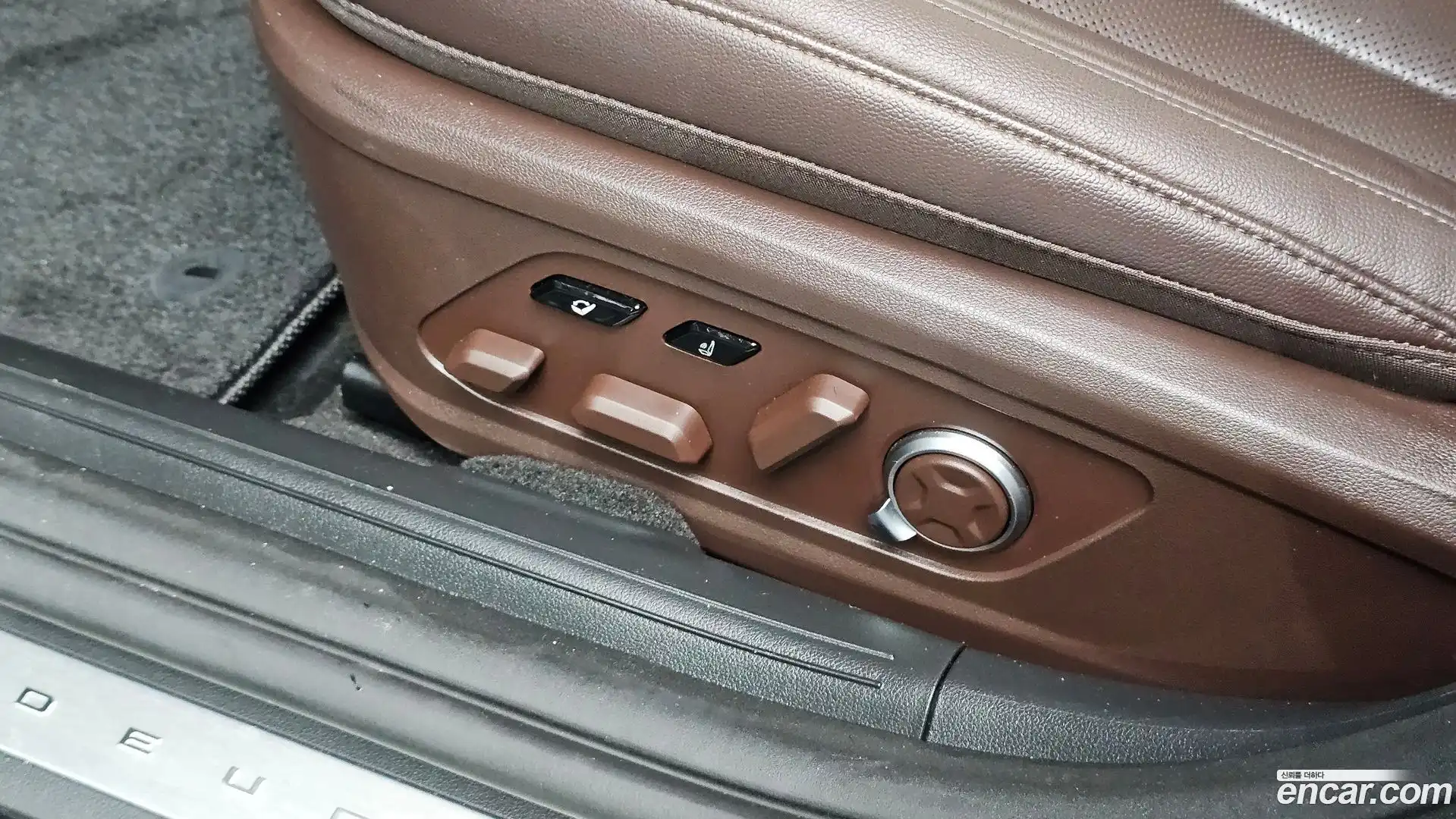 Grandeur Hyundai 2023.3-OPTION-024