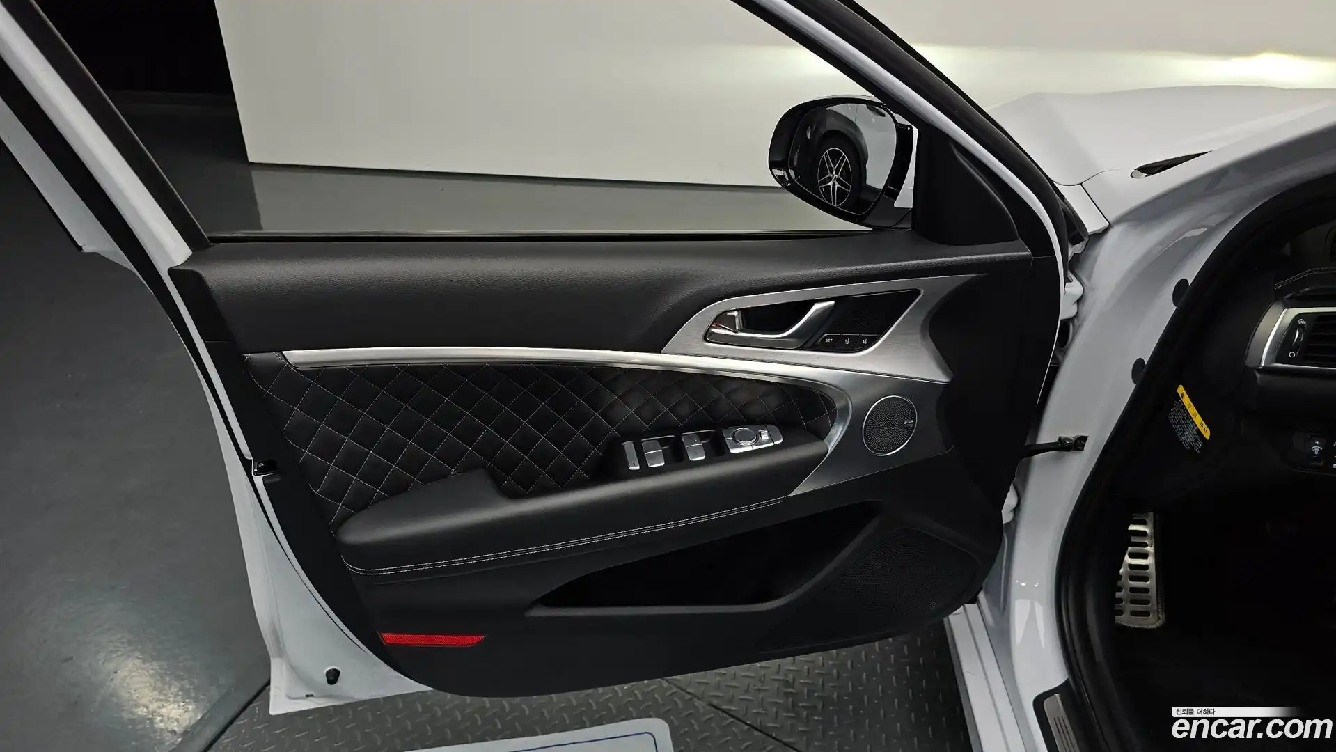 G70 Genesis 2018.5-INNER-034