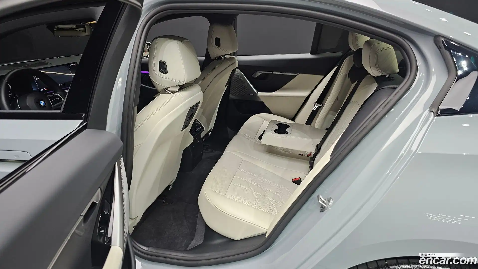 5-Series BMW 2025.9-OPTION-016