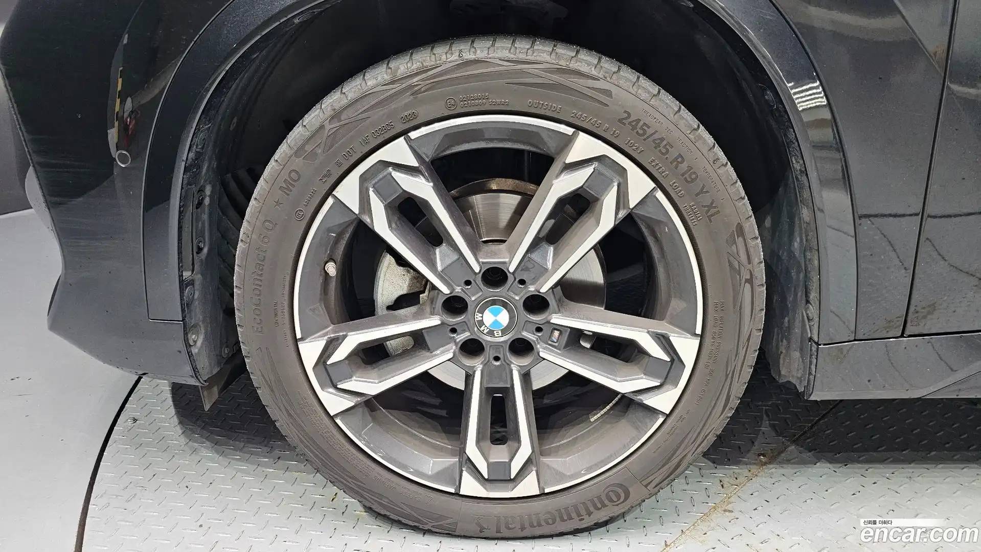 X1 BMW 2023.11-OUTER-005