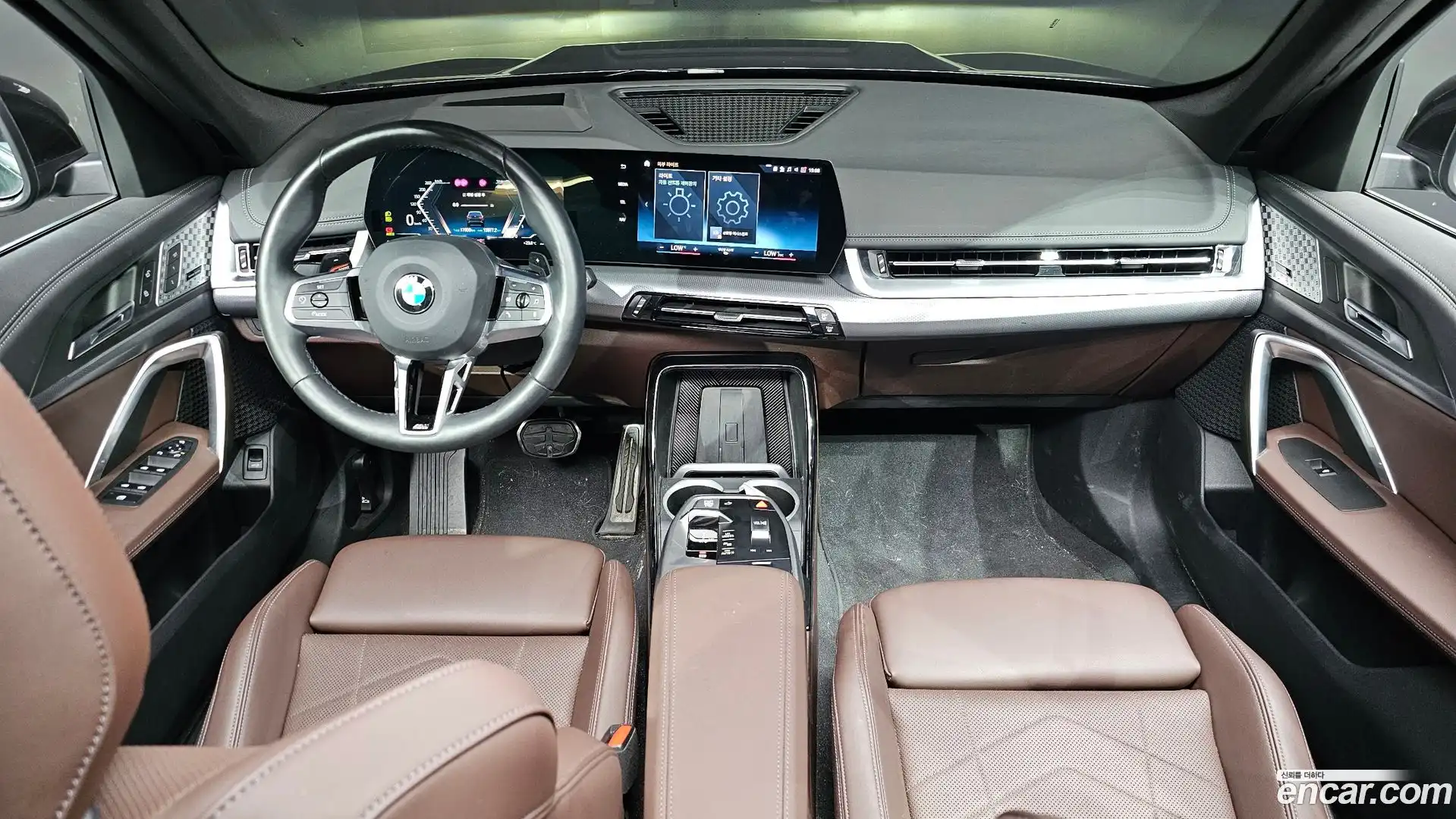 X1 BMW 2023.11-INNER-007