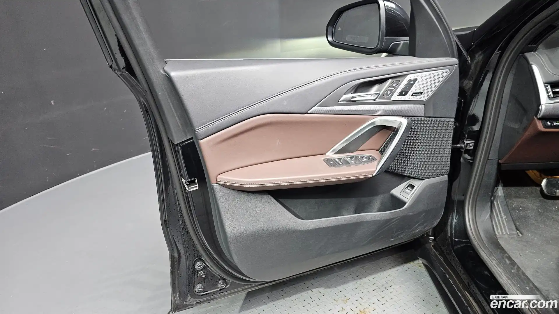 X1 BMW 2023.11-INNER-034