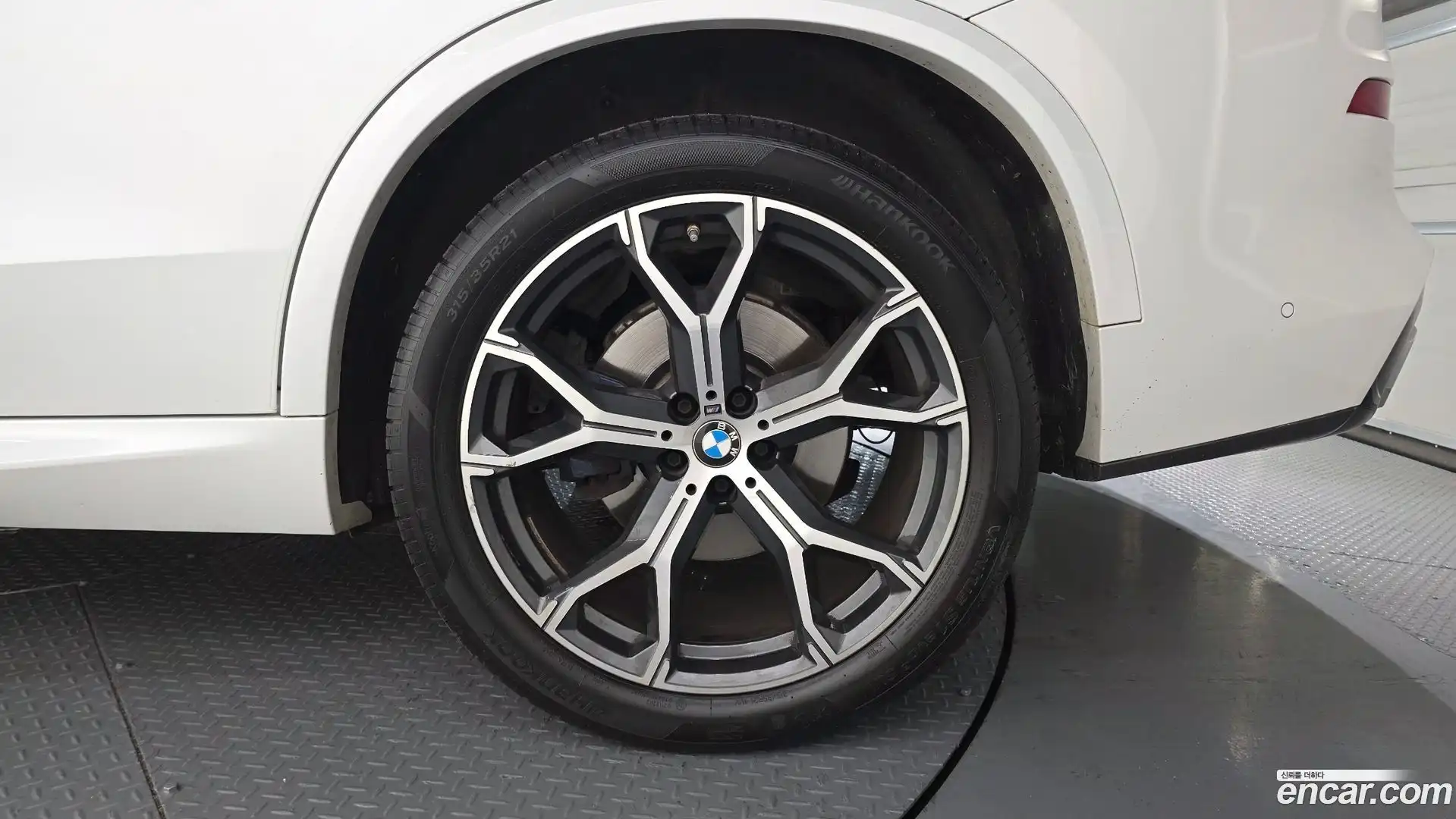 X5 BMW 2022.0-OUTER-005