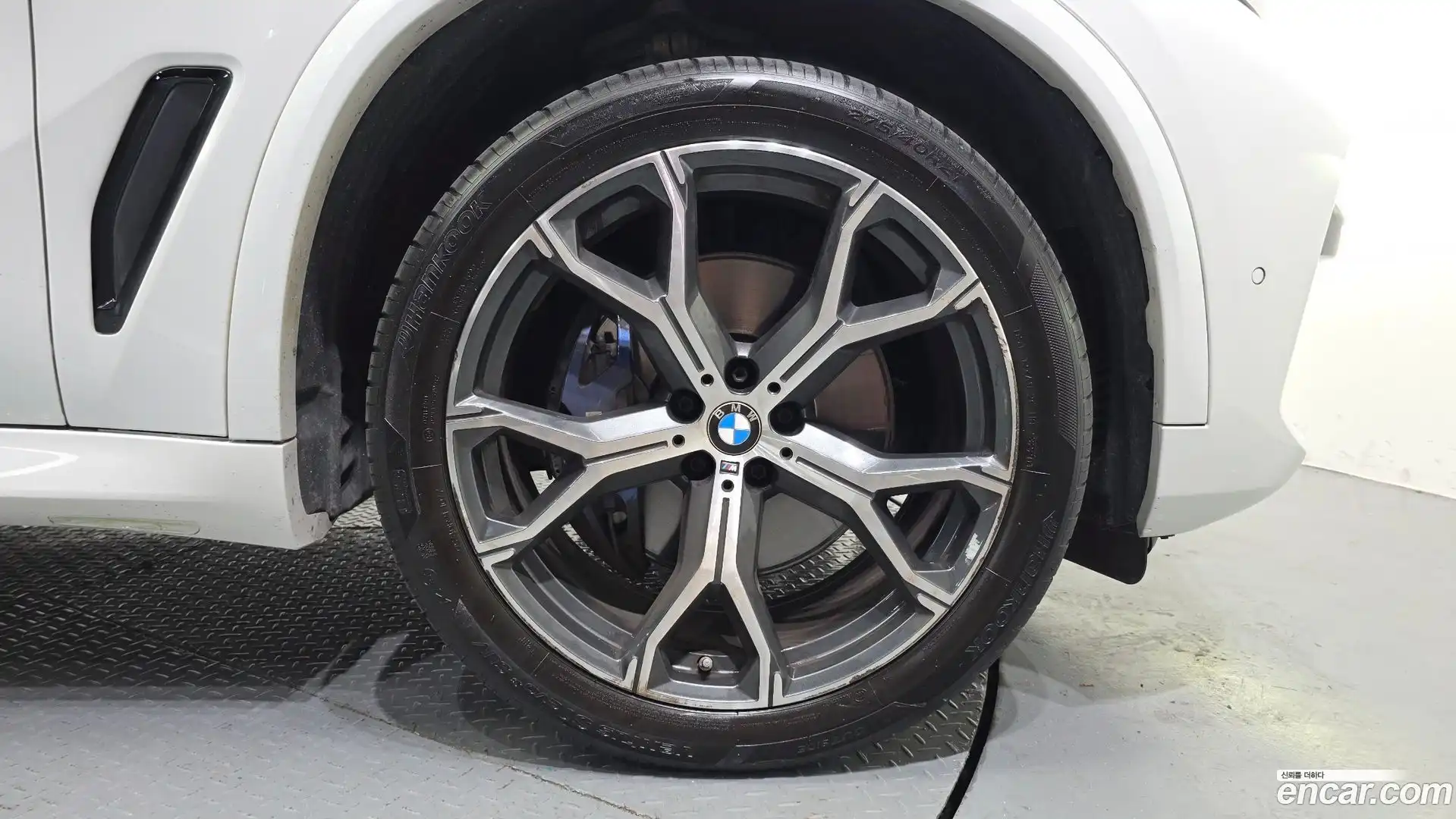 X5 BMW 2022.0-OUTER-031